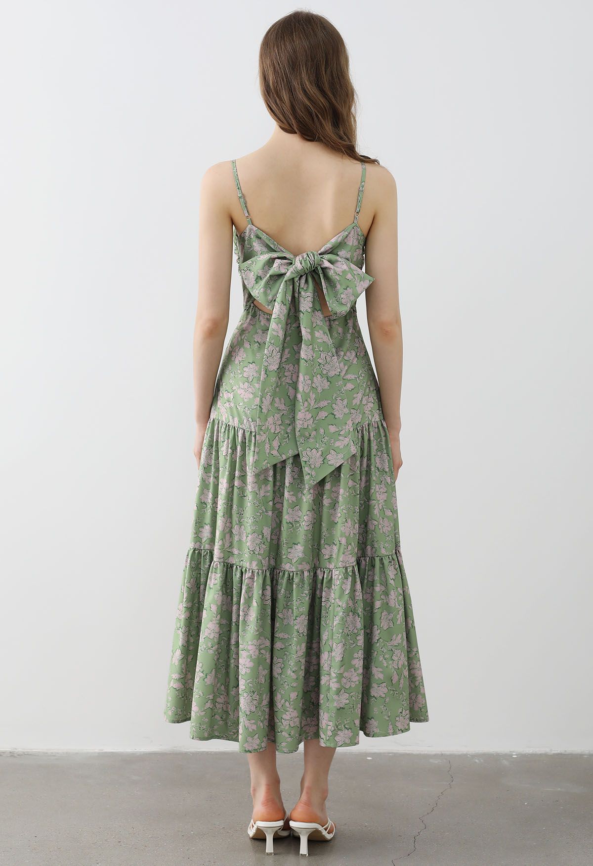 Robe caraco à imprimé floral et nœud papillon au dos en vert