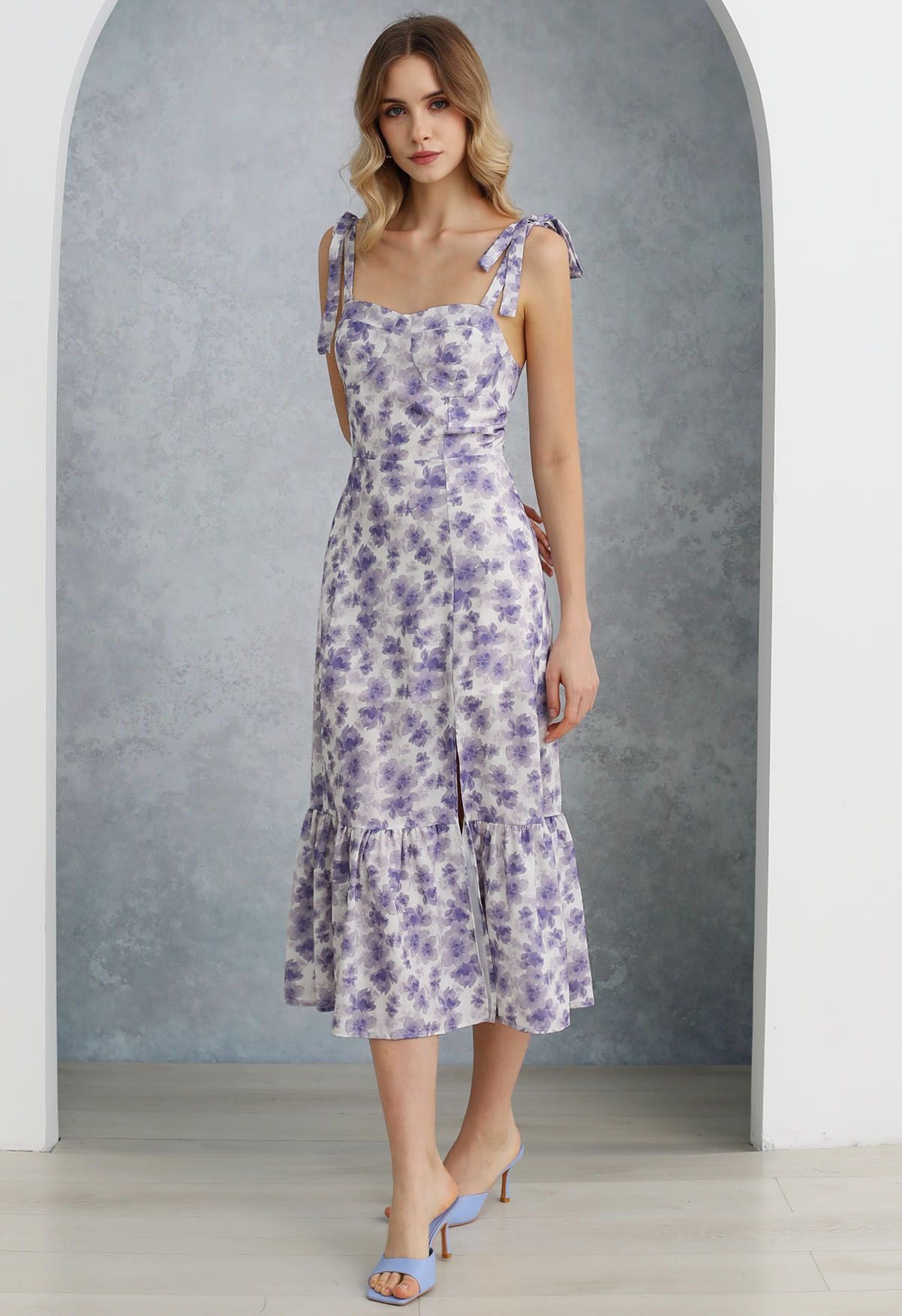 Robe midi fendue florale à épaules nouées en violet