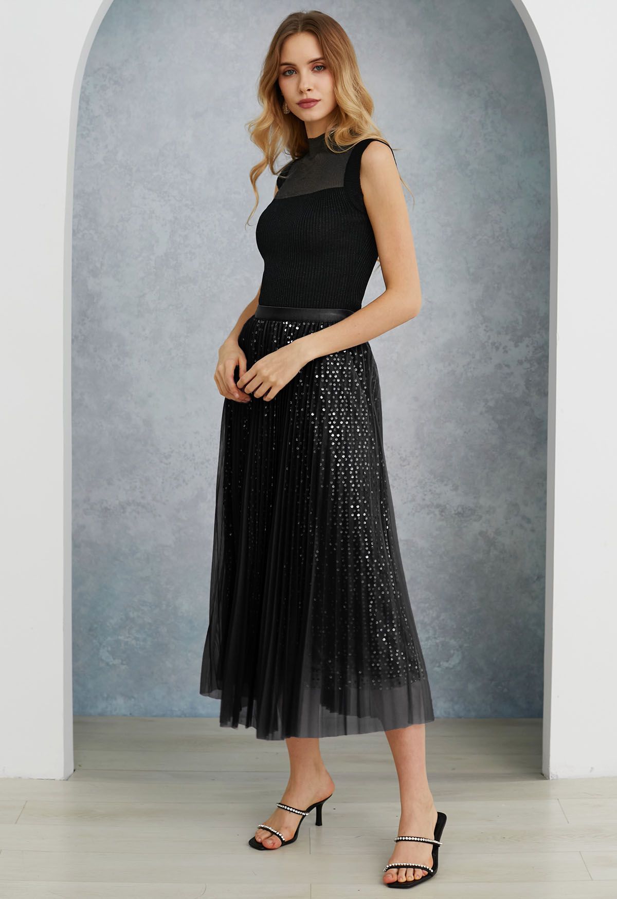 Jupe mi-longue en tulle avec bordure en sequins Glister en noir