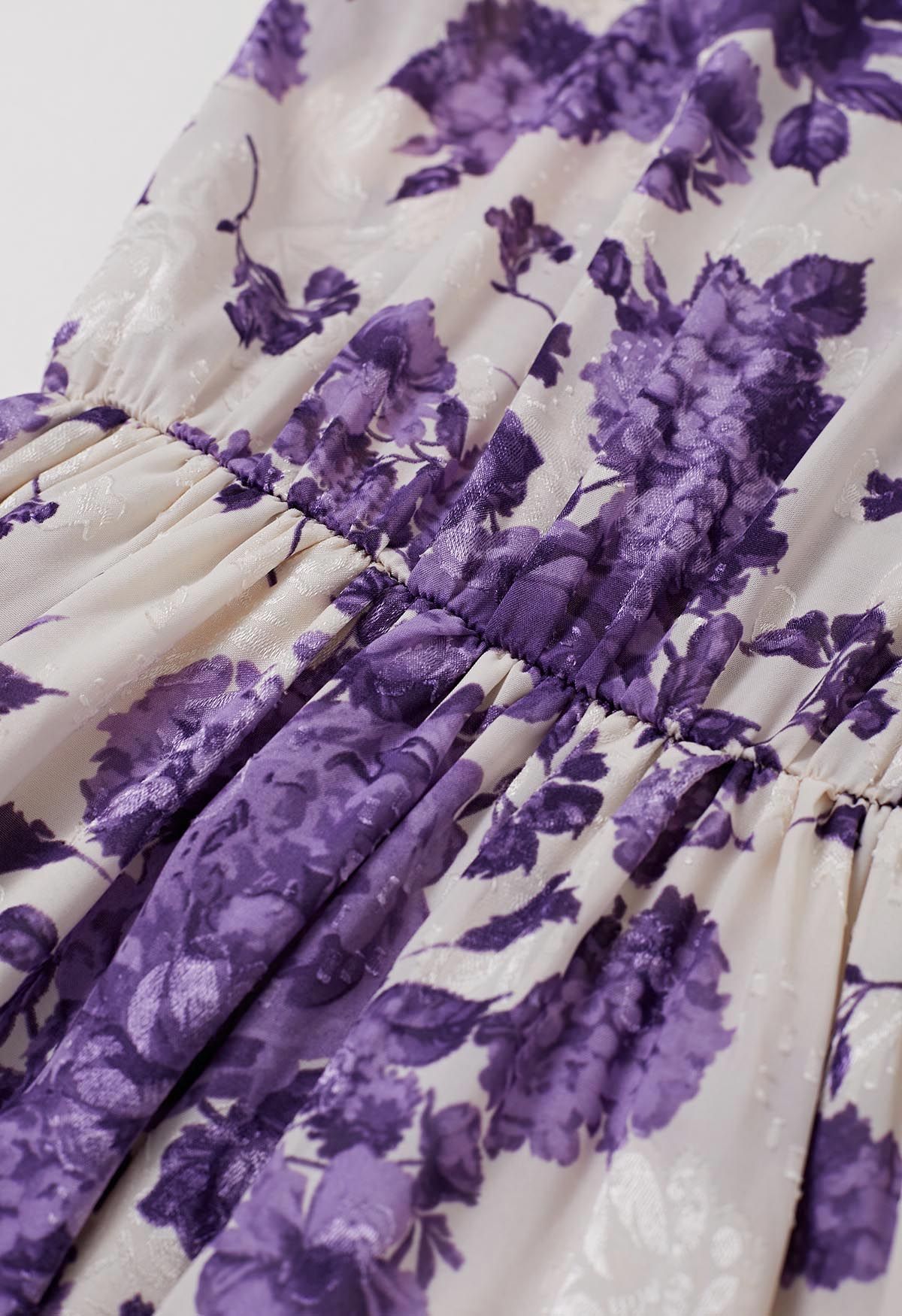 Robe portefeuille à volants en jacquard floral violet