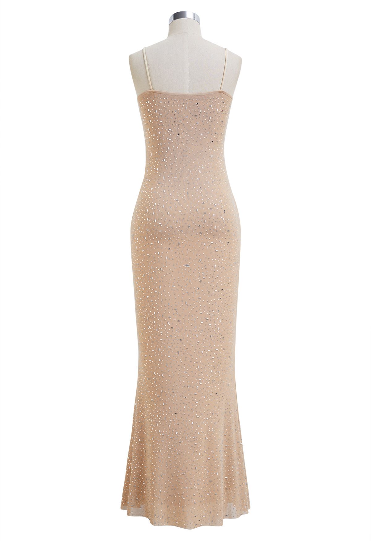 Robe longue moulante en maille ornée de strass, beige