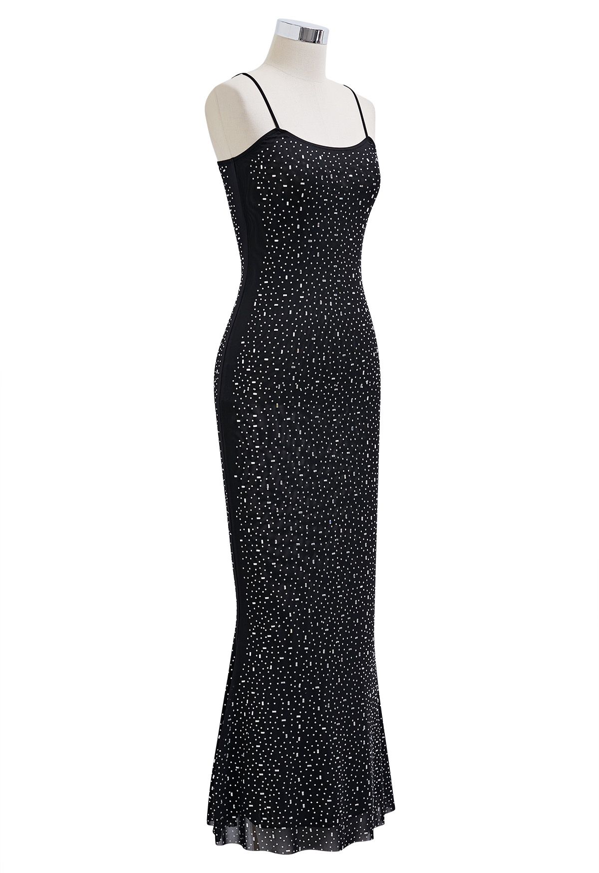 Robe longue moulante en maille ornée de strass en noir