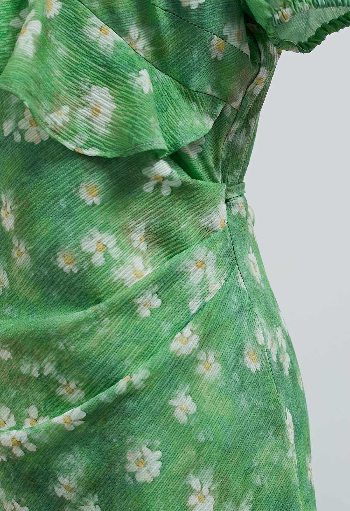 Robe longue à volants et imprimé marguerite en vert