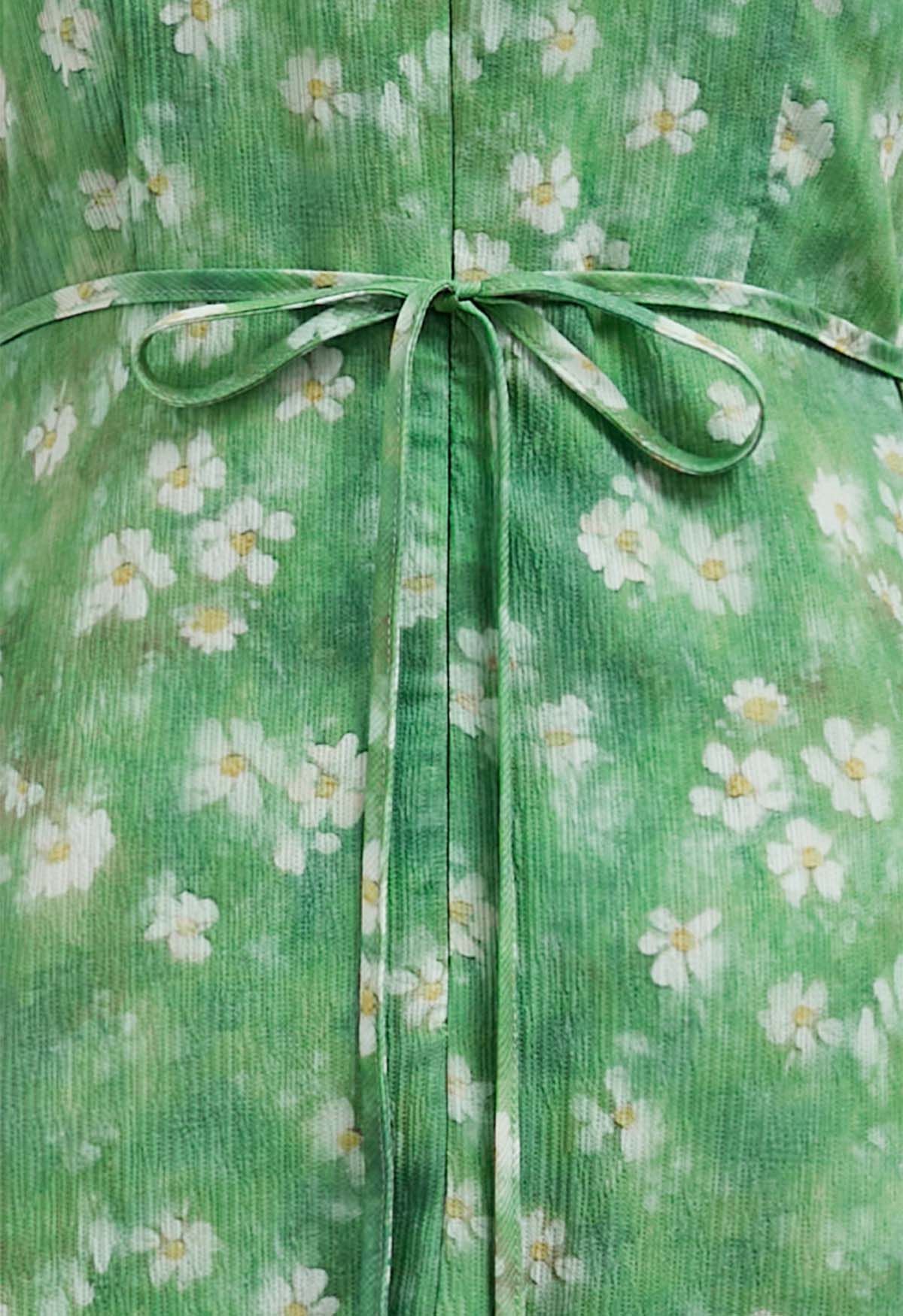 Robe longue à volants et imprimé marguerite en vert