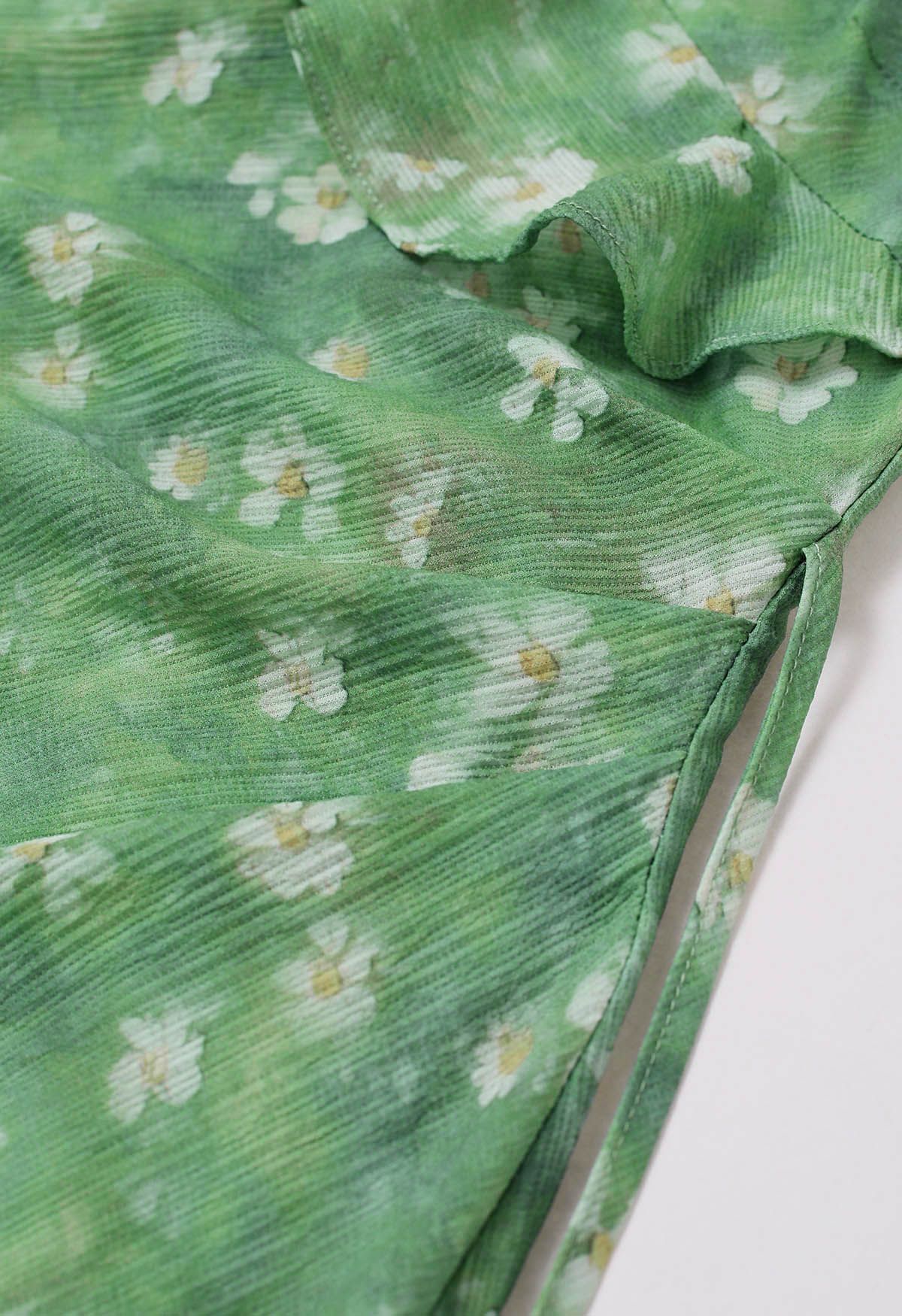 Robe longue à volants et imprimé marguerite en vert