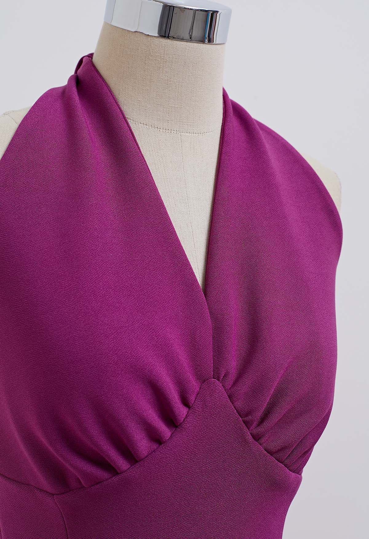 Robe fourreau fendue à col licou Modern Muse en magenta