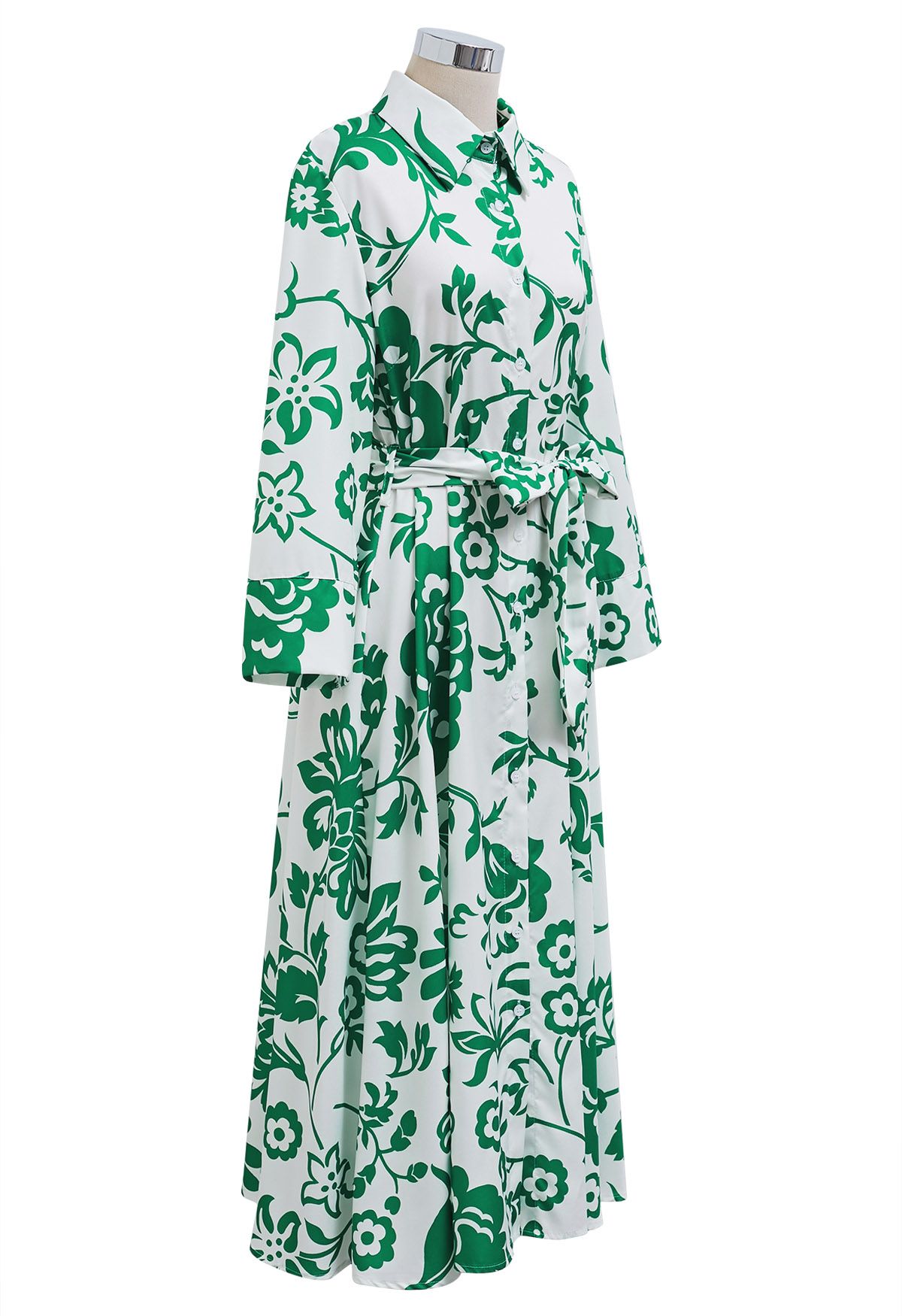 Robe chemise mi-longue boutonnée à fleurs verte