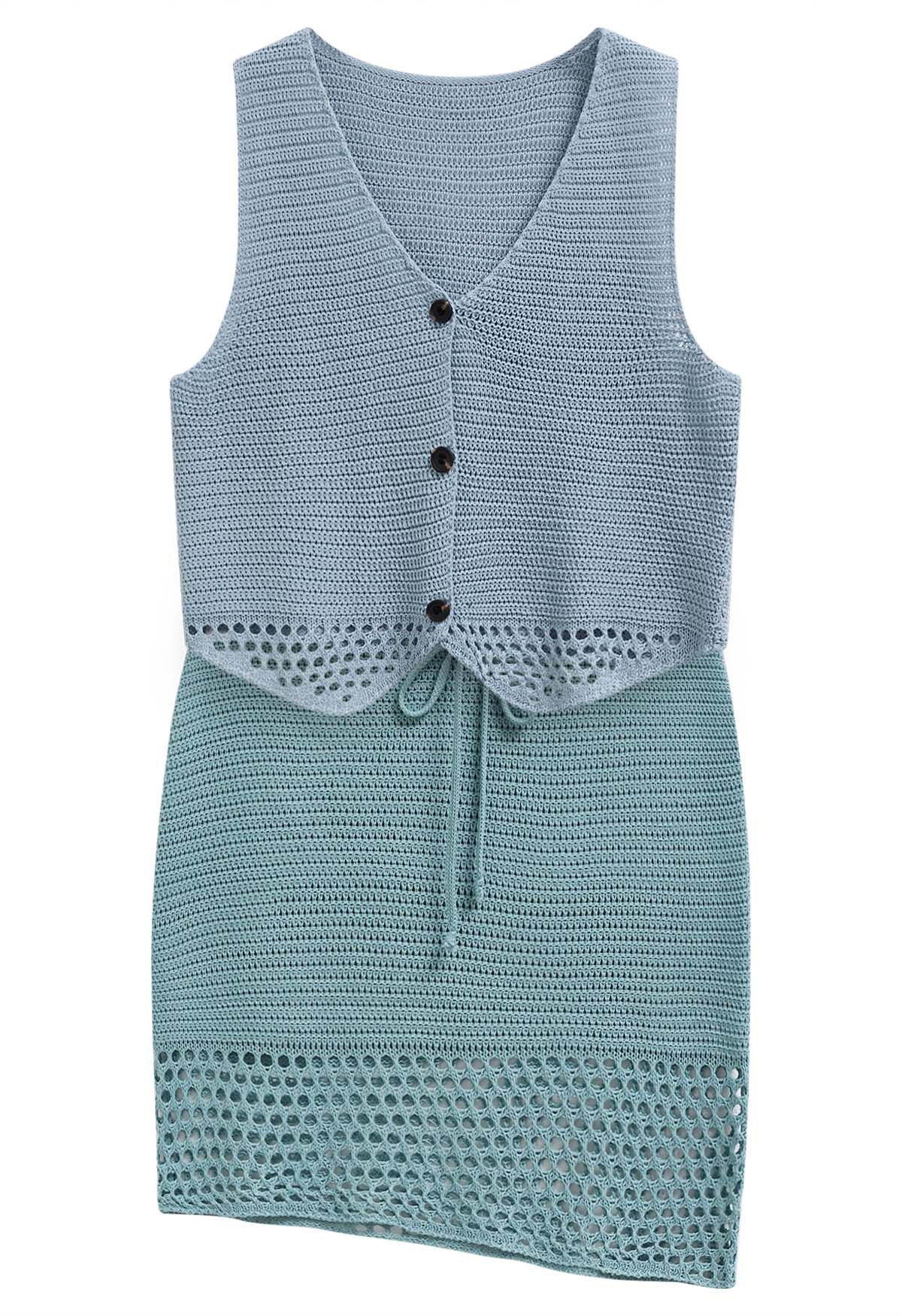 Ensemble gilet boutonné au crochet ajouré et jupe à cordon de serrage en bleu