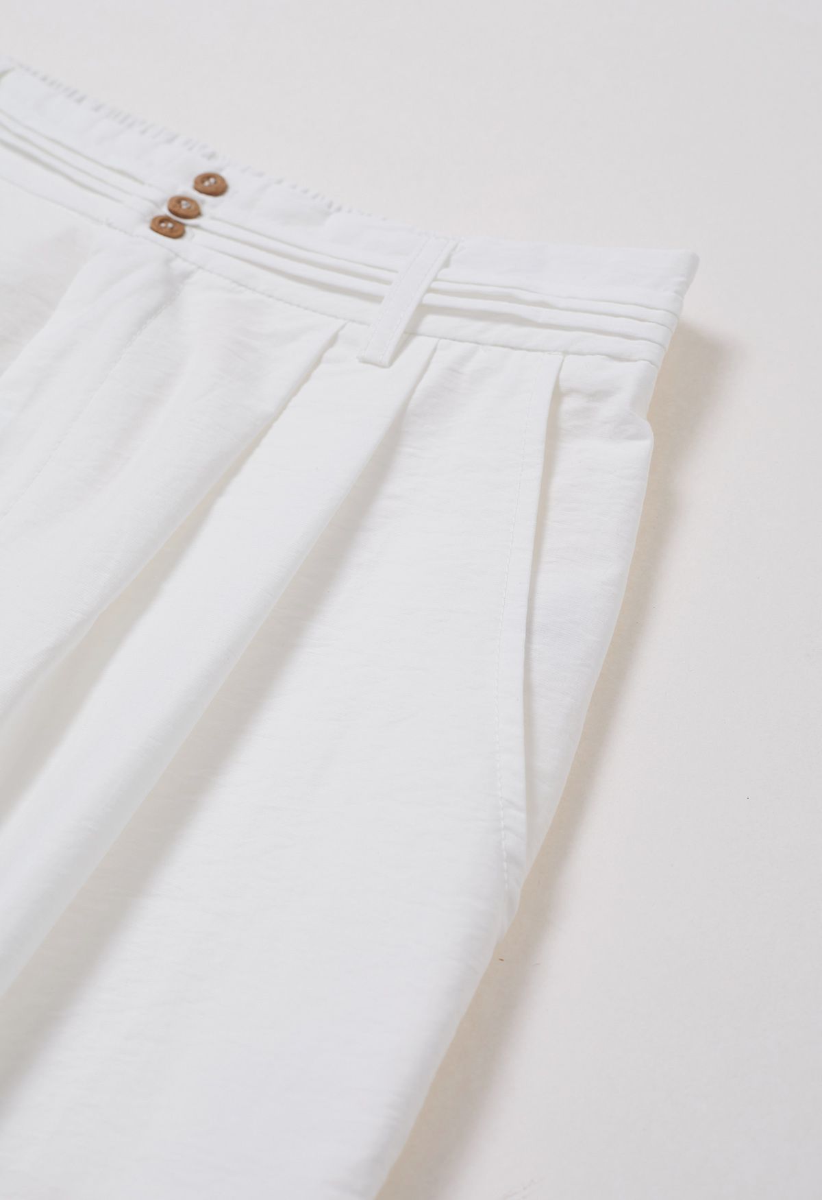 Pantalon large à détails nervurés en blanc