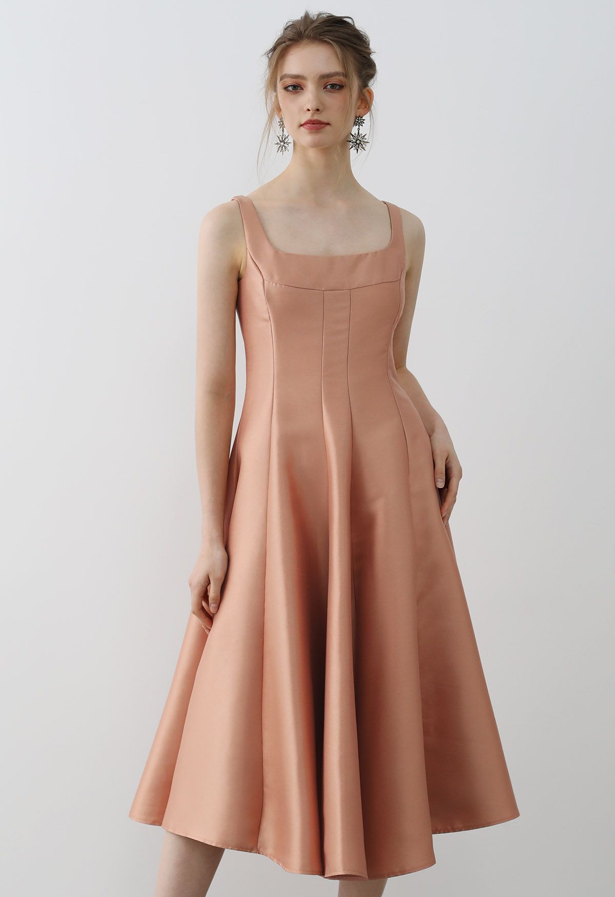 Robe caraco en satin poli à ourlet évasé, corail