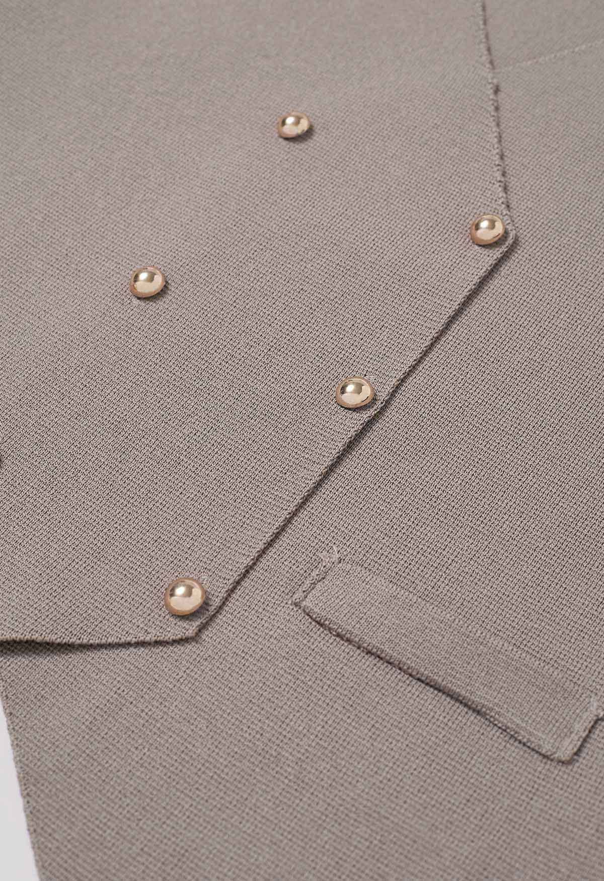 Gilet en tricot à double boutonnage et ourlet asymétrique en taupe