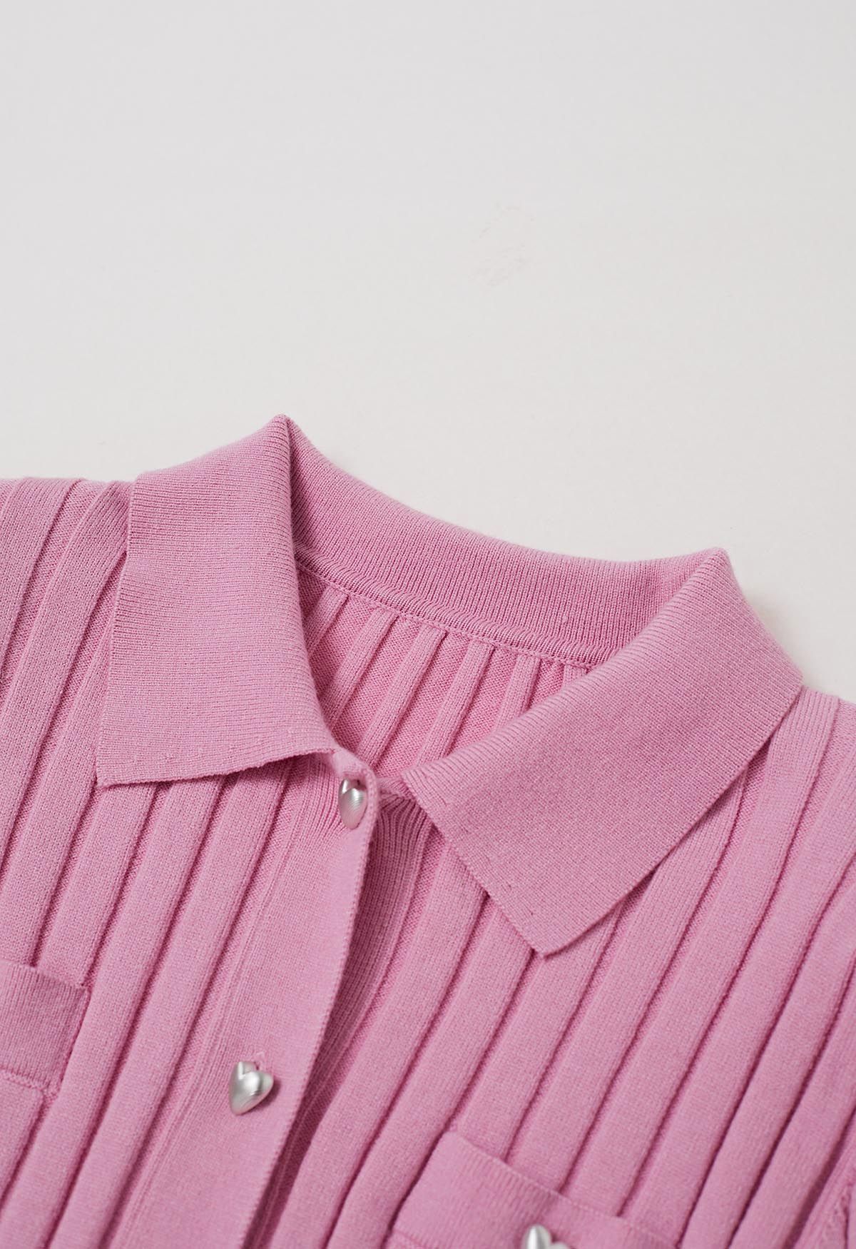 Haut en tricot à col boutonné en forme de cœur en rose