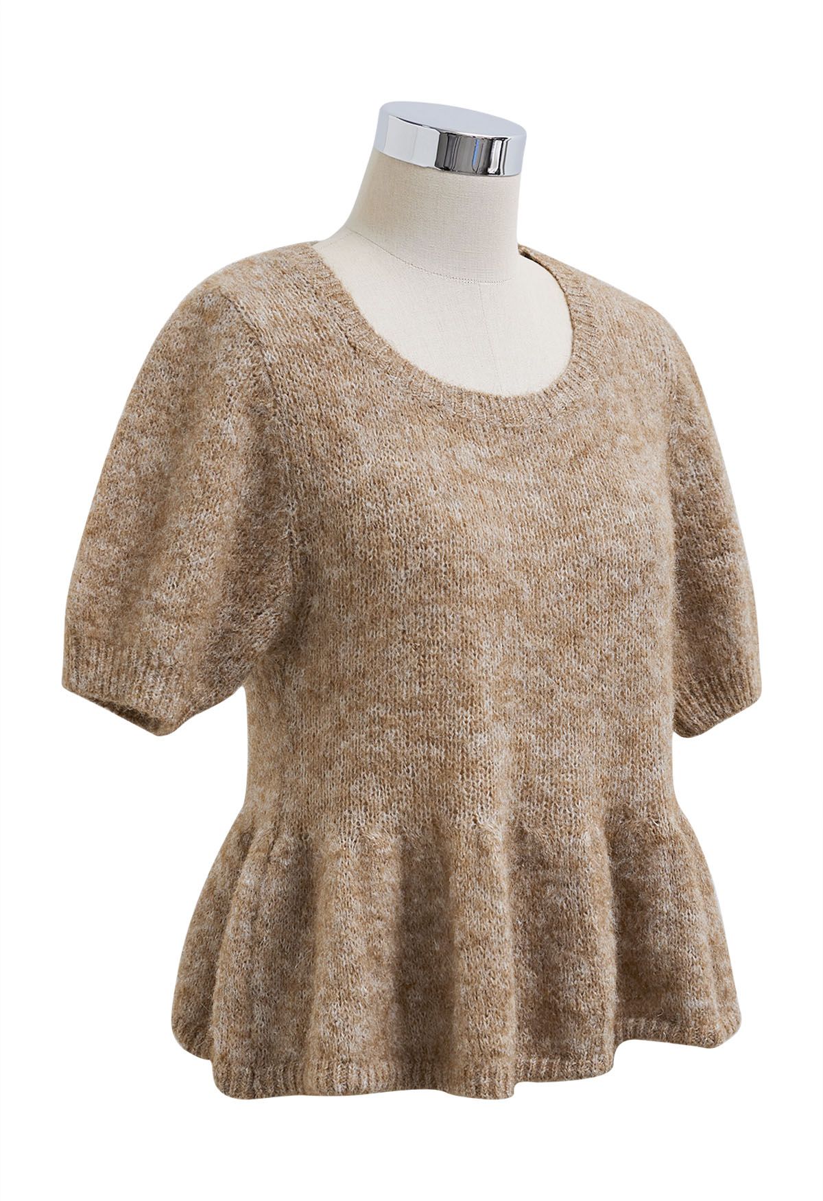 Haut en tricot pelucheux à motif péplum Flair en beige