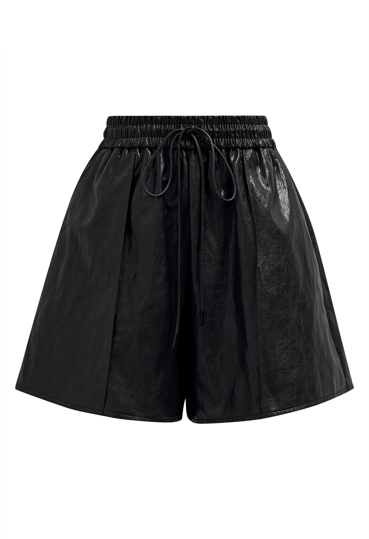 Short en similicuir Urban Chic avec cordon de serrage en noir