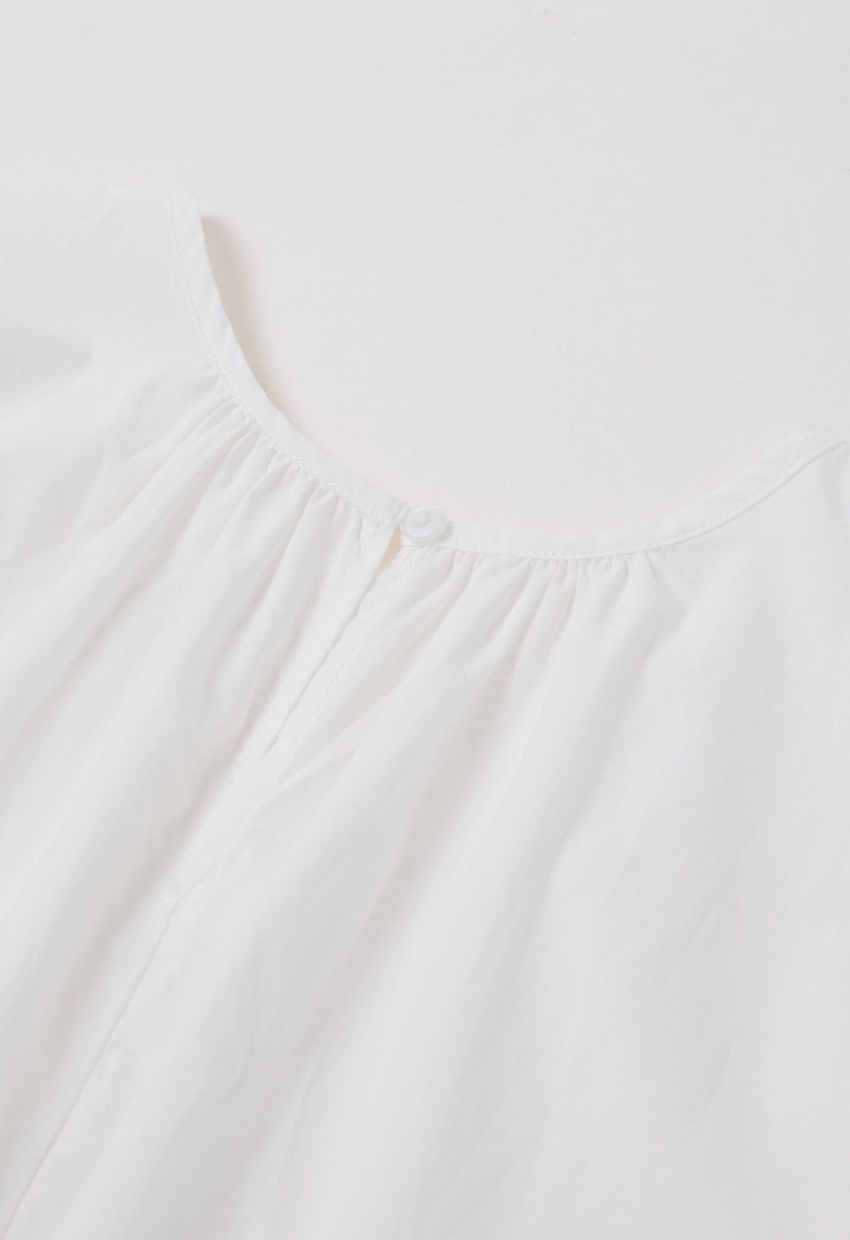 Chemise décontractée en coton à manches bouffantes en blanc