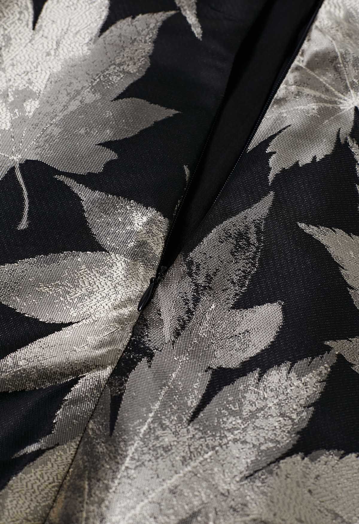 Jupe longue évasée en jacquard à motif feuille d'érable opulente