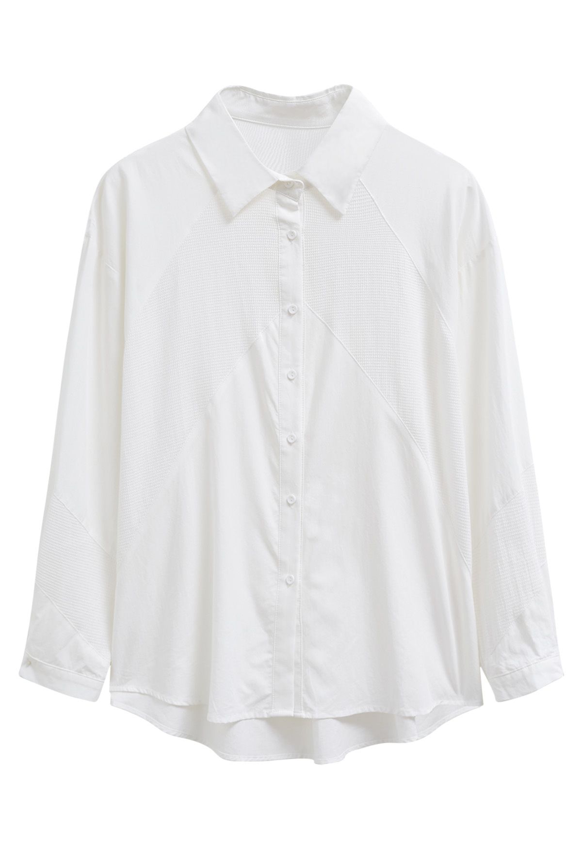 Chemise boutonnée en coton à empiècements géométriques en blanc