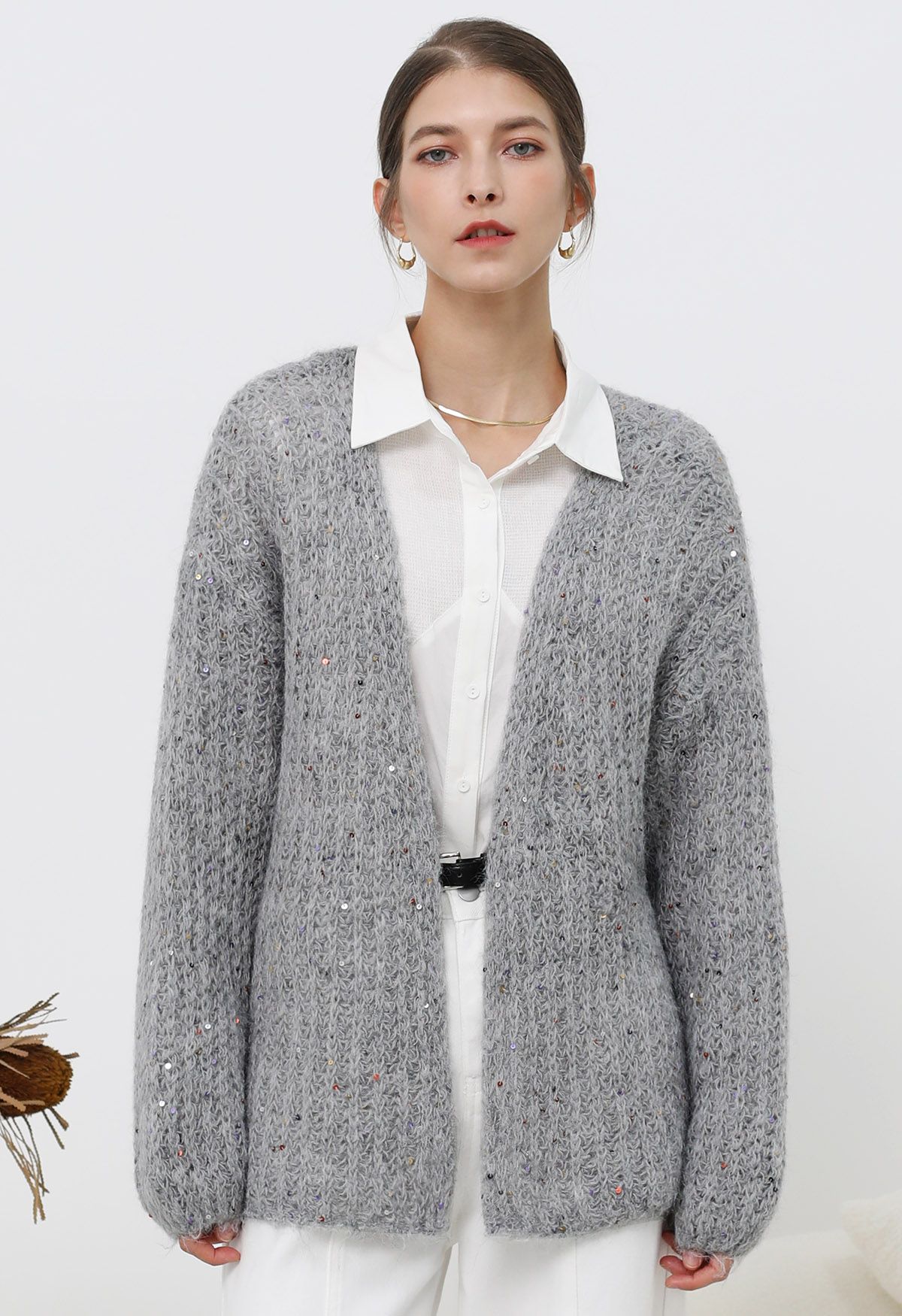 Cardigan en tricot confortable ouvert sur le devant à paillettes colorées en gris