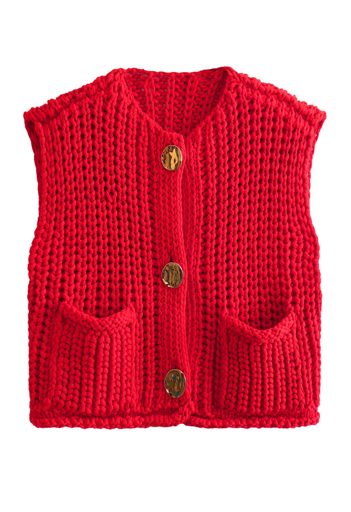 Gilet en tricot épais avec poches plaquées et boutons dorés audacieux en rouge