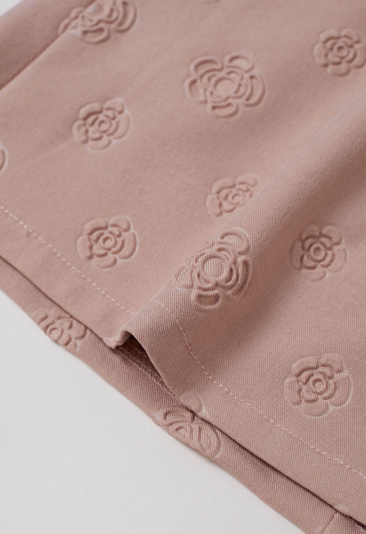 Jupe mini-bouton de rose en relief en rose