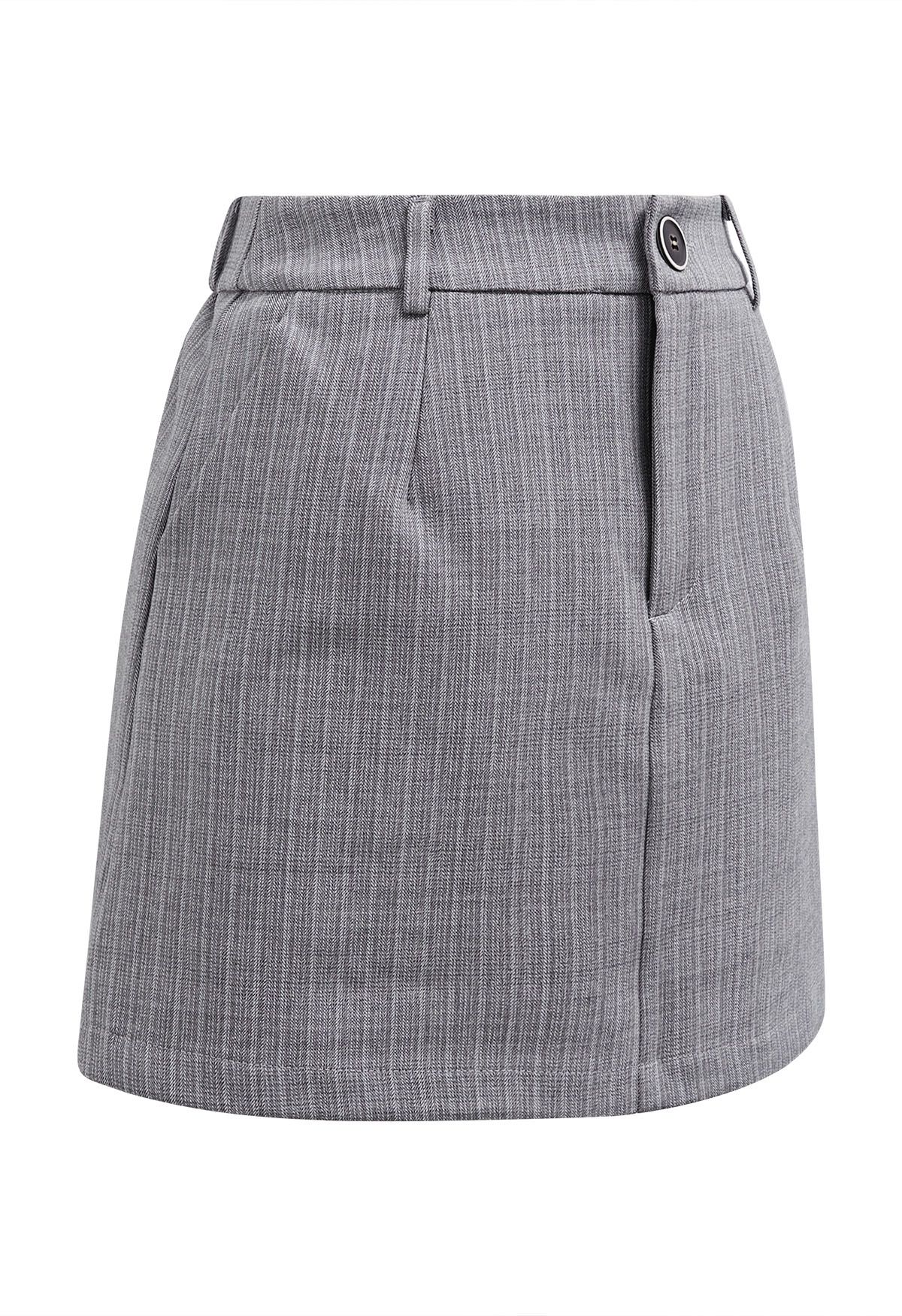 Jupe-short mini rayée à poches latérales Everlasting en gris