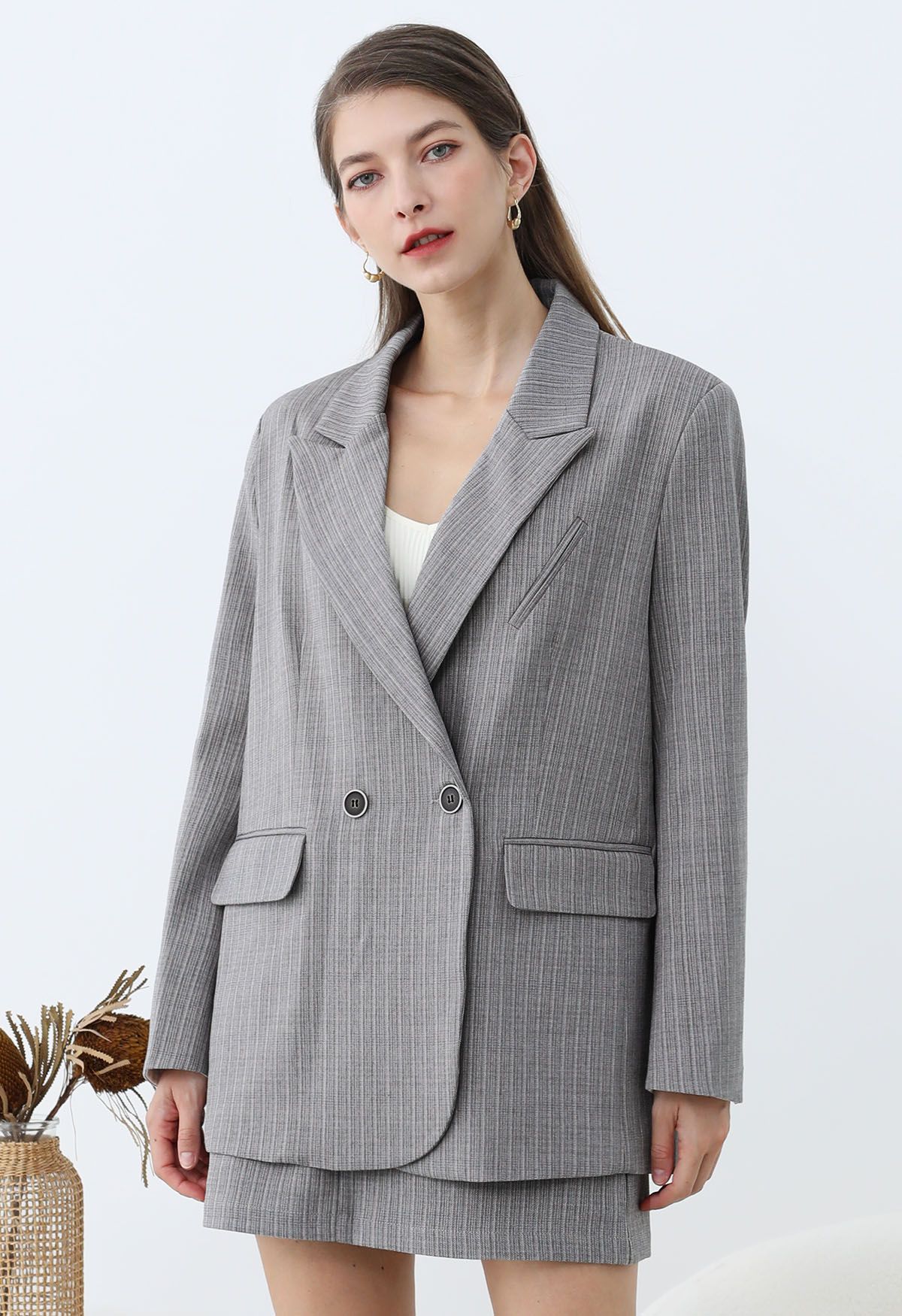 Blazer oversize à épaules rembourrées et rayures Everlasting en gris