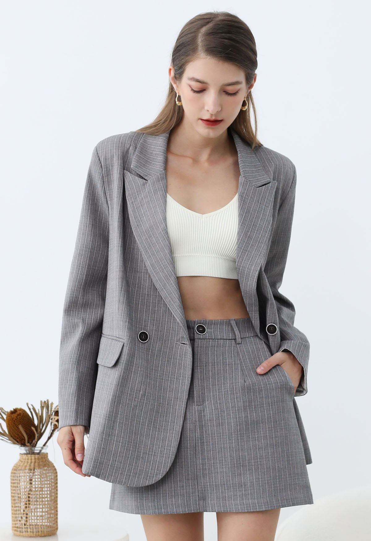 Blazer oversize à épaules rembourrées et rayures Everlasting en gris