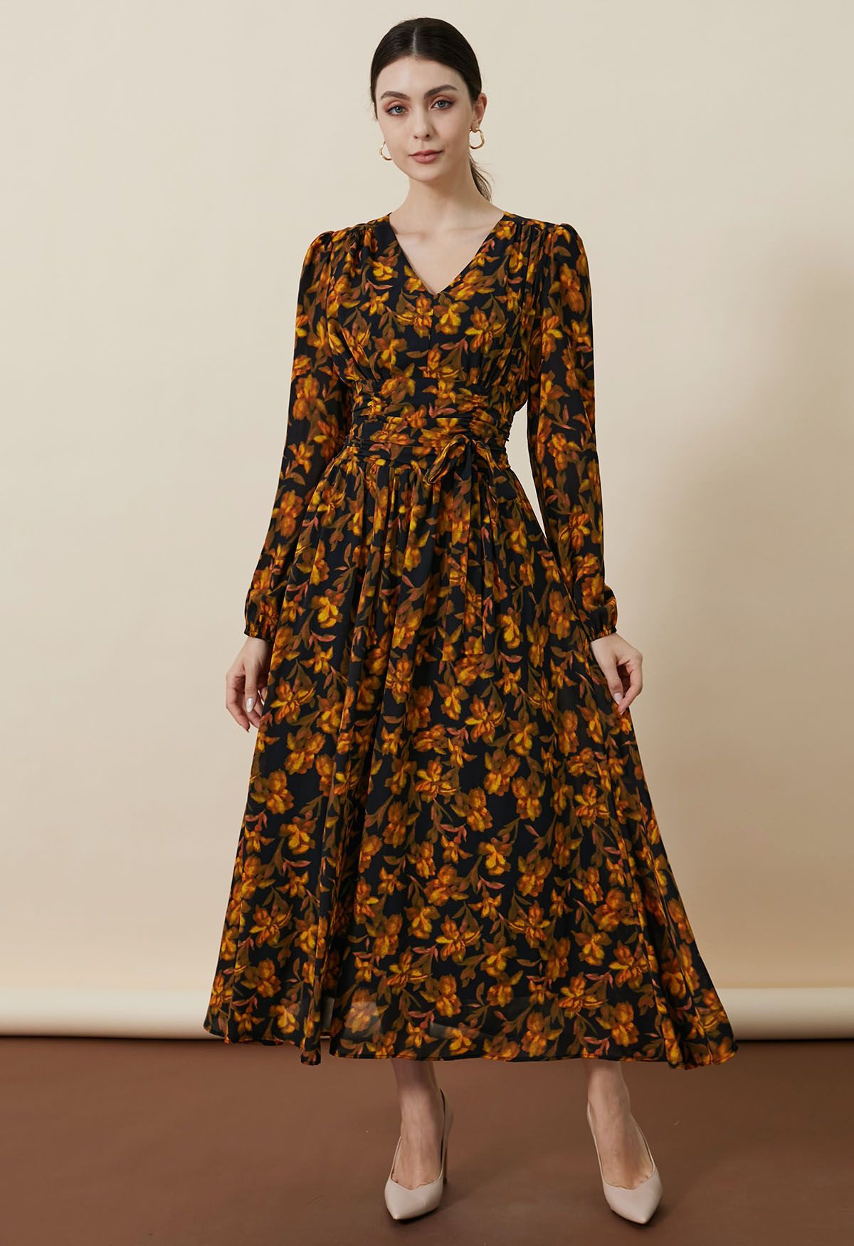 Robe longue en mousseline à col en V et motif floral Serenade en orange