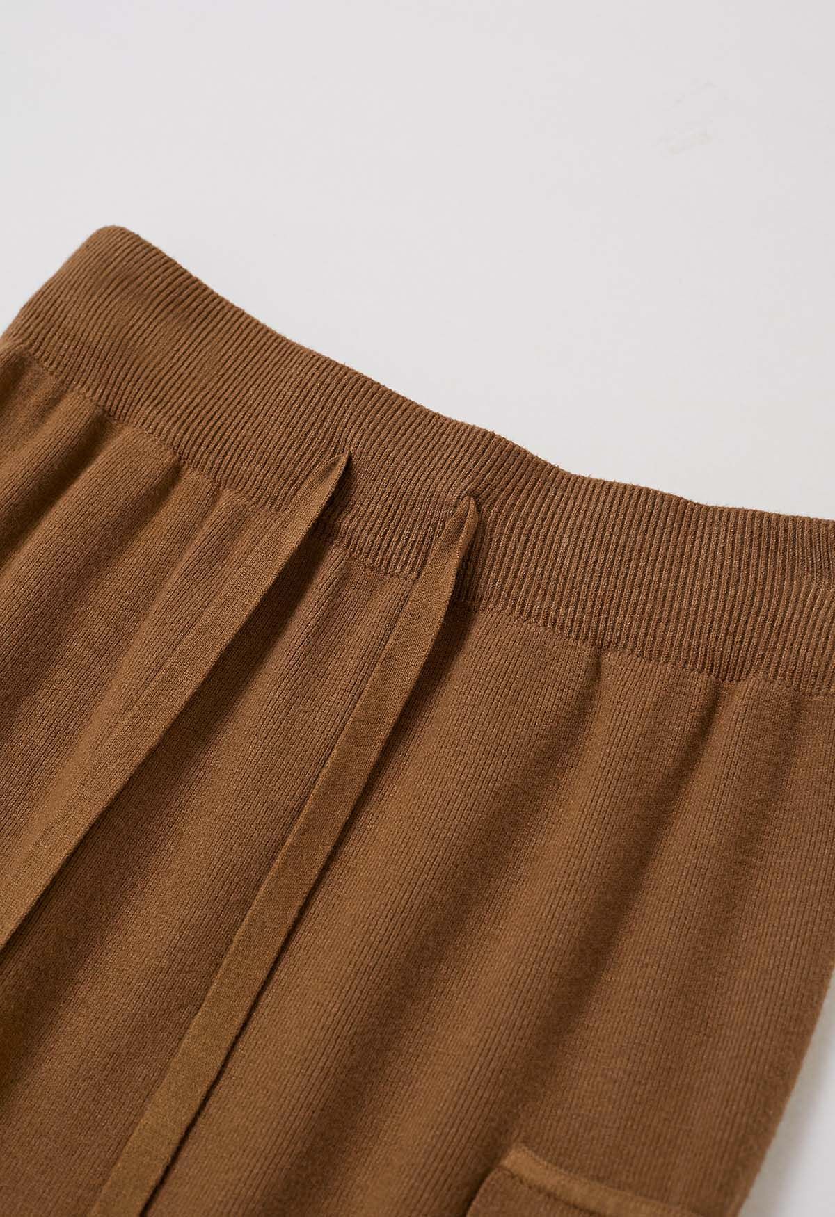 Jupe en tricot à fausses poches et taille nouée en caramel