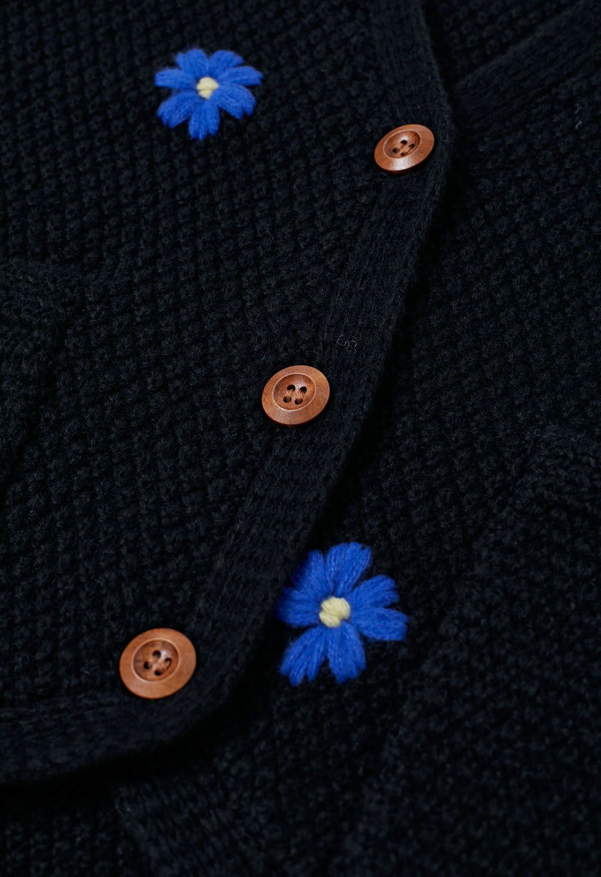 Cardigan en tricot gaufré à motif fleuri et point attachant en noir