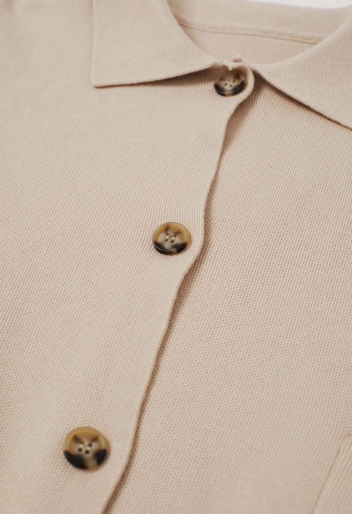 Veste en tricot boutonnée à col classique en beige clair