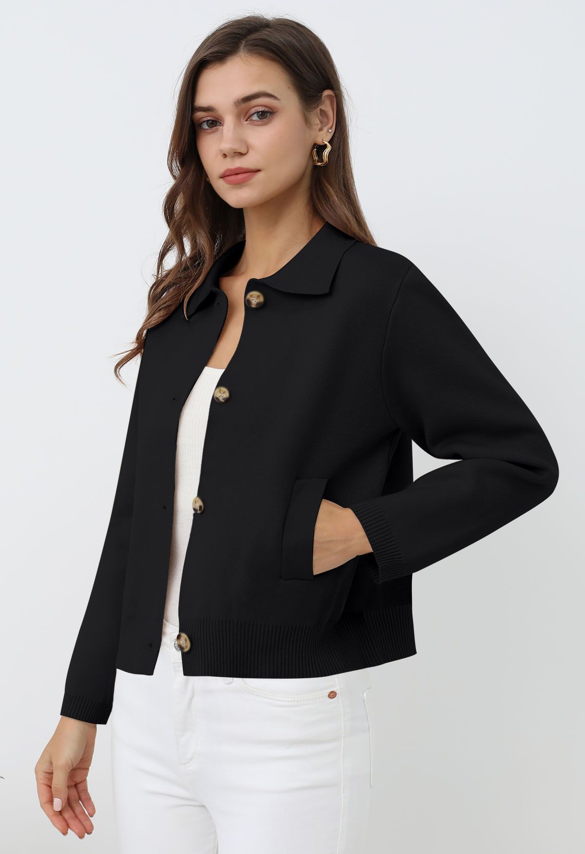 Veste en tricot boutonnée à col classique en noir