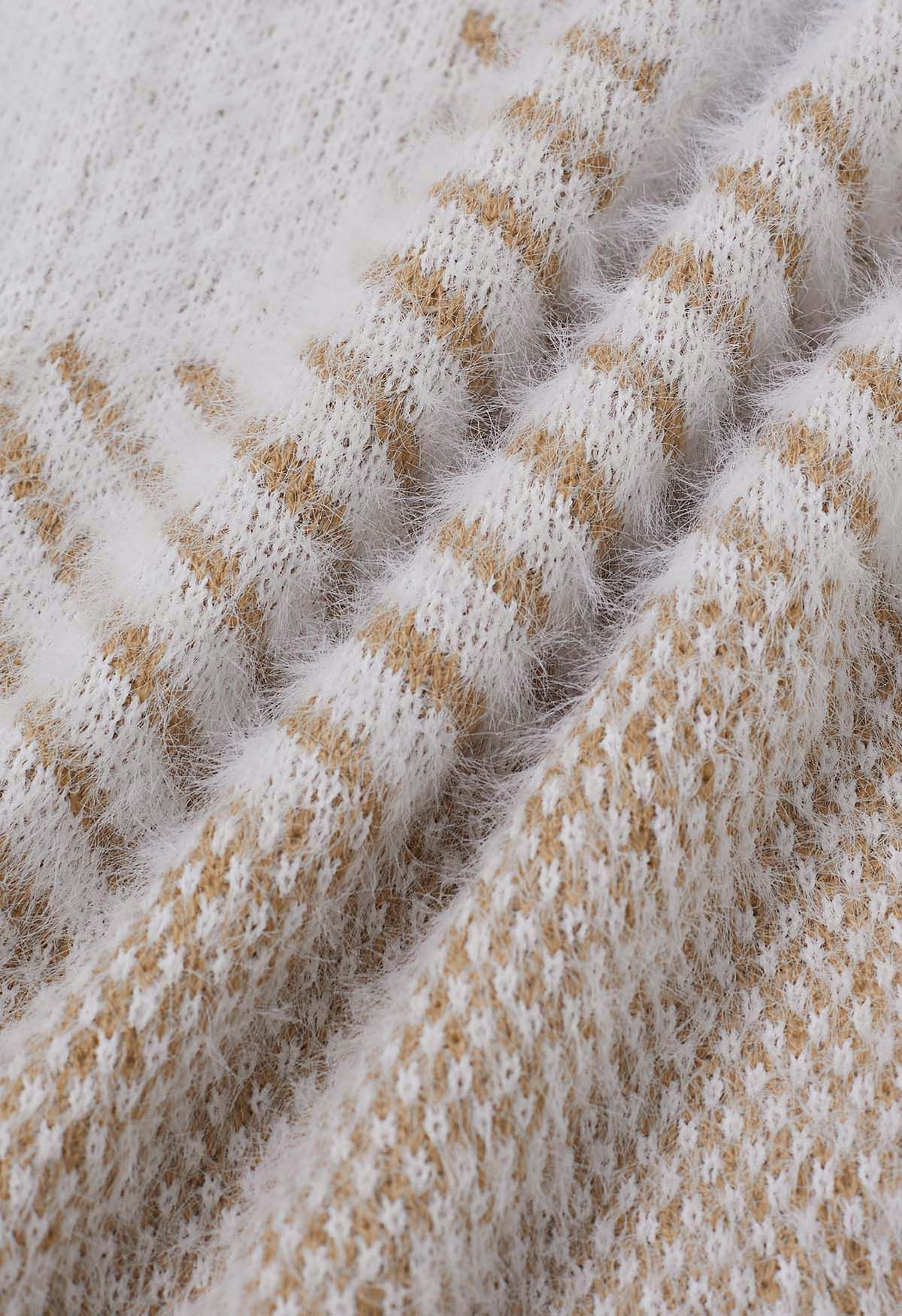 Cardigan long en tricot pelucheux à rayures diagonales