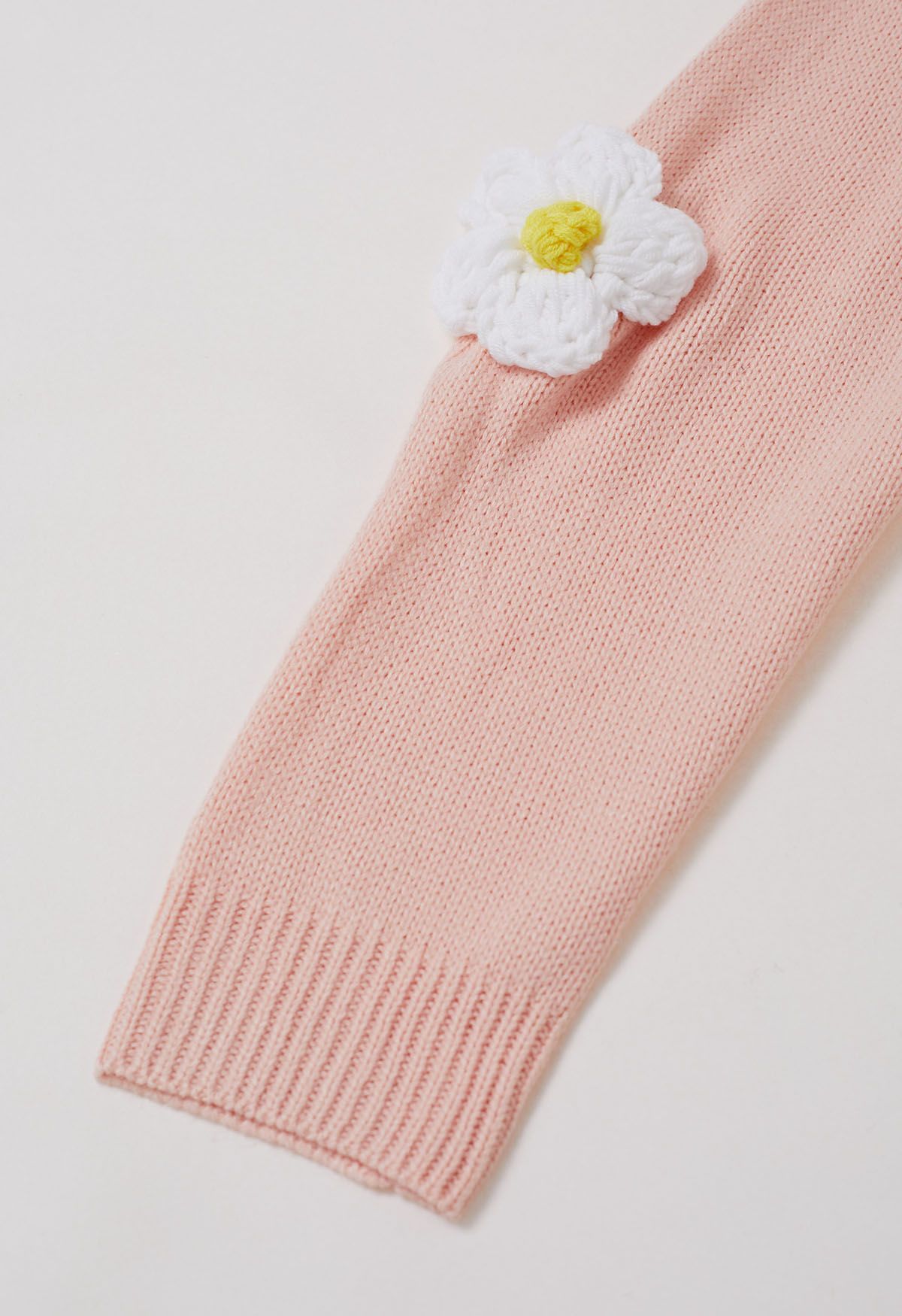 Joli cardigan boutonné en tricot à fleurs 3D en rose clair