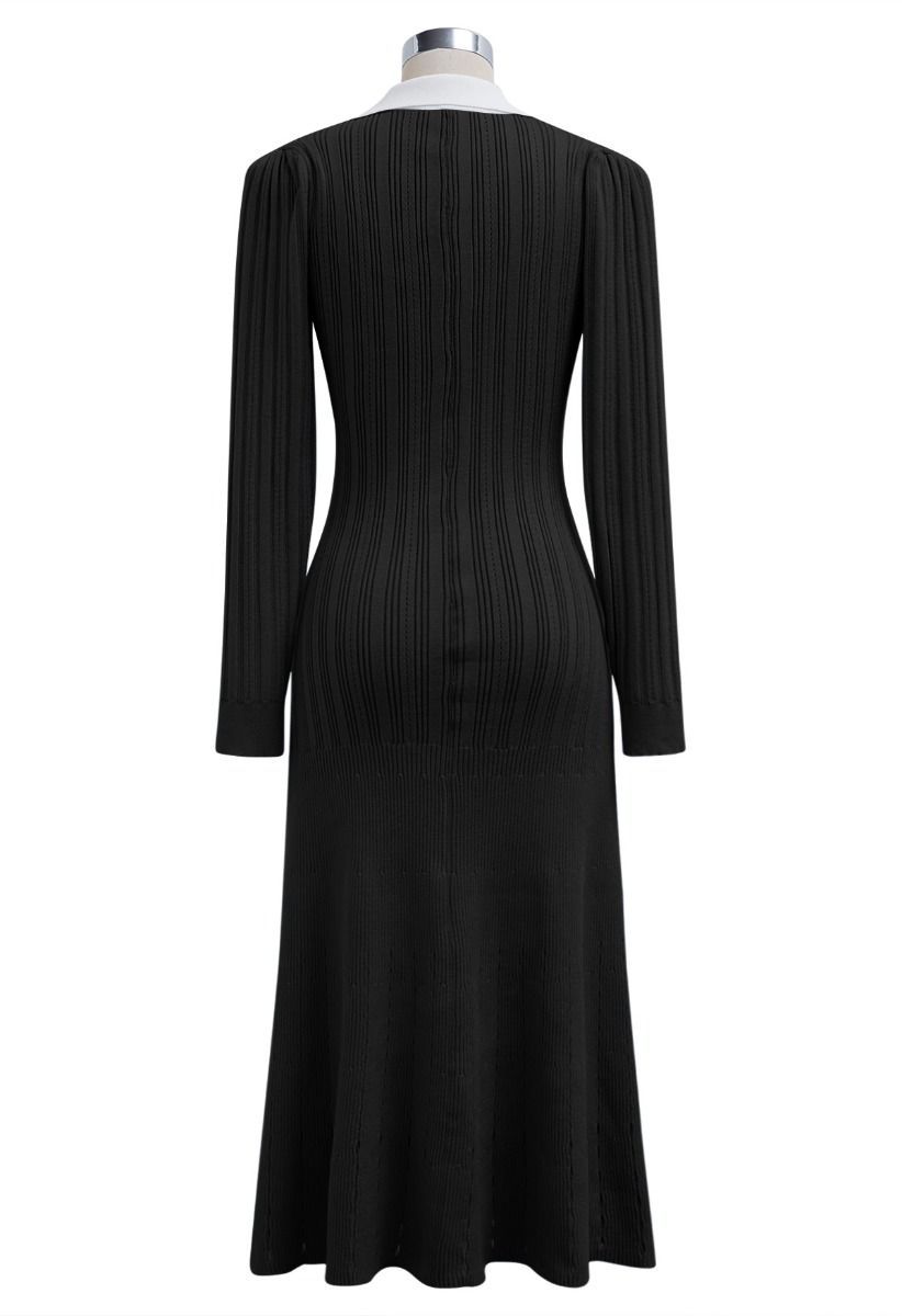 Robe mi-longue attrayante à col en V et boutons cloutés en noir