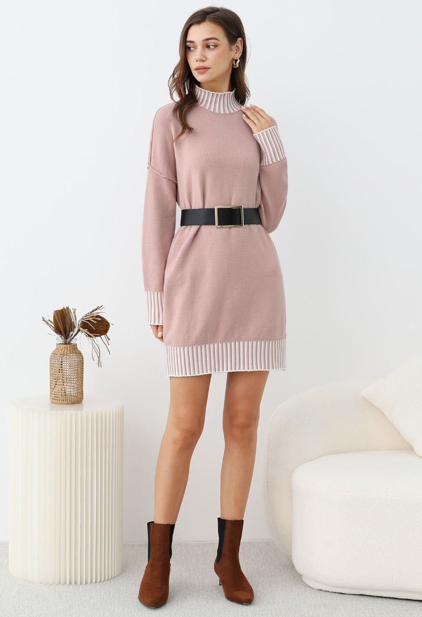 Robe pull en tricot à rayures contrastées et col montant en rose poudré