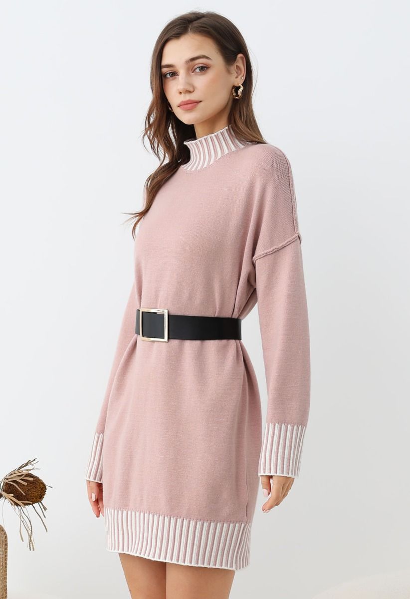 Robe pull en tricot à rayures contrastées et col montant en rose poudré