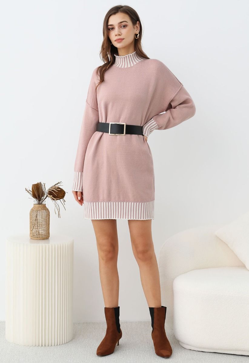 Robe pull en tricot à rayures contrastées et col montant en rose poudré