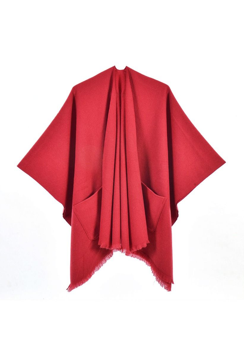 Poncho à ourlet frangé et poche Whisper Soft en rouge