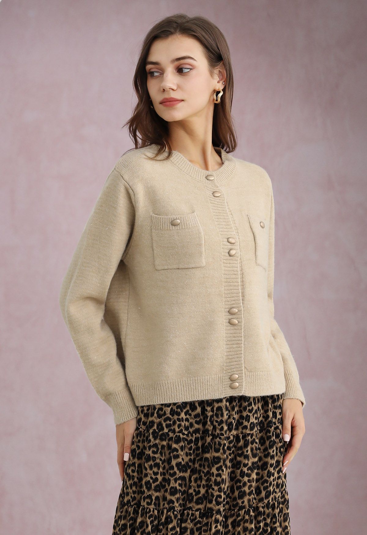 Cardigan élégant en tricot à franges scintillantes avec boutons en sable