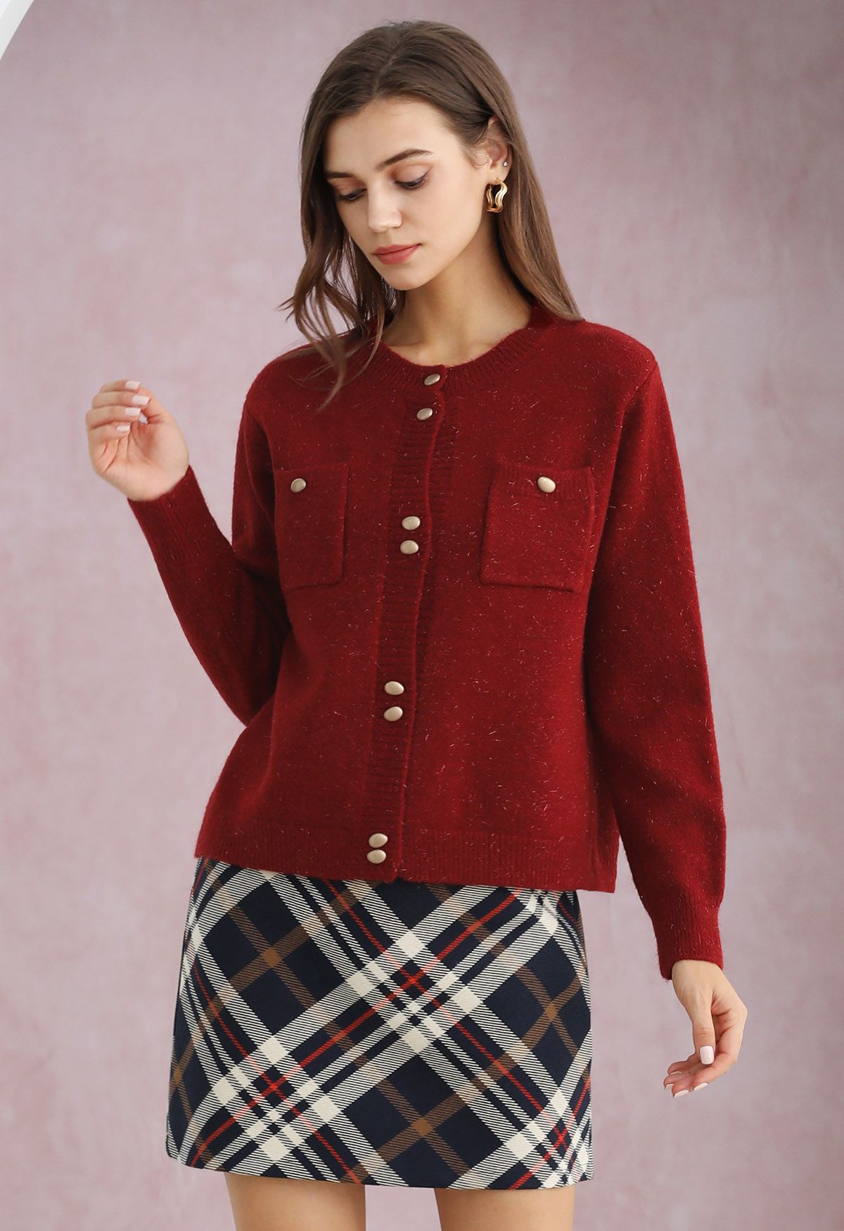 Cardigan élégant en tricot à franges scintillantes avec boutons en rouge