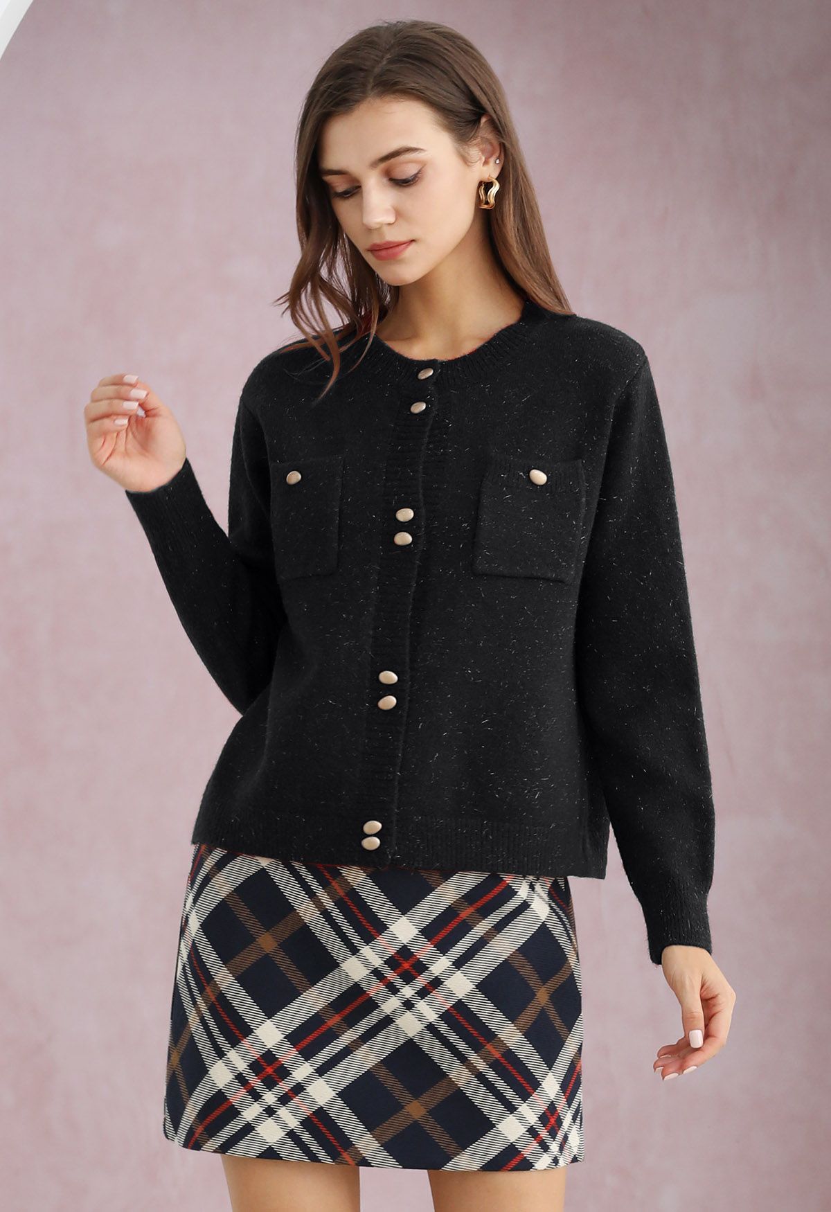 Cardigan élégant en tricot à franges scintillantes avec boutons en noir