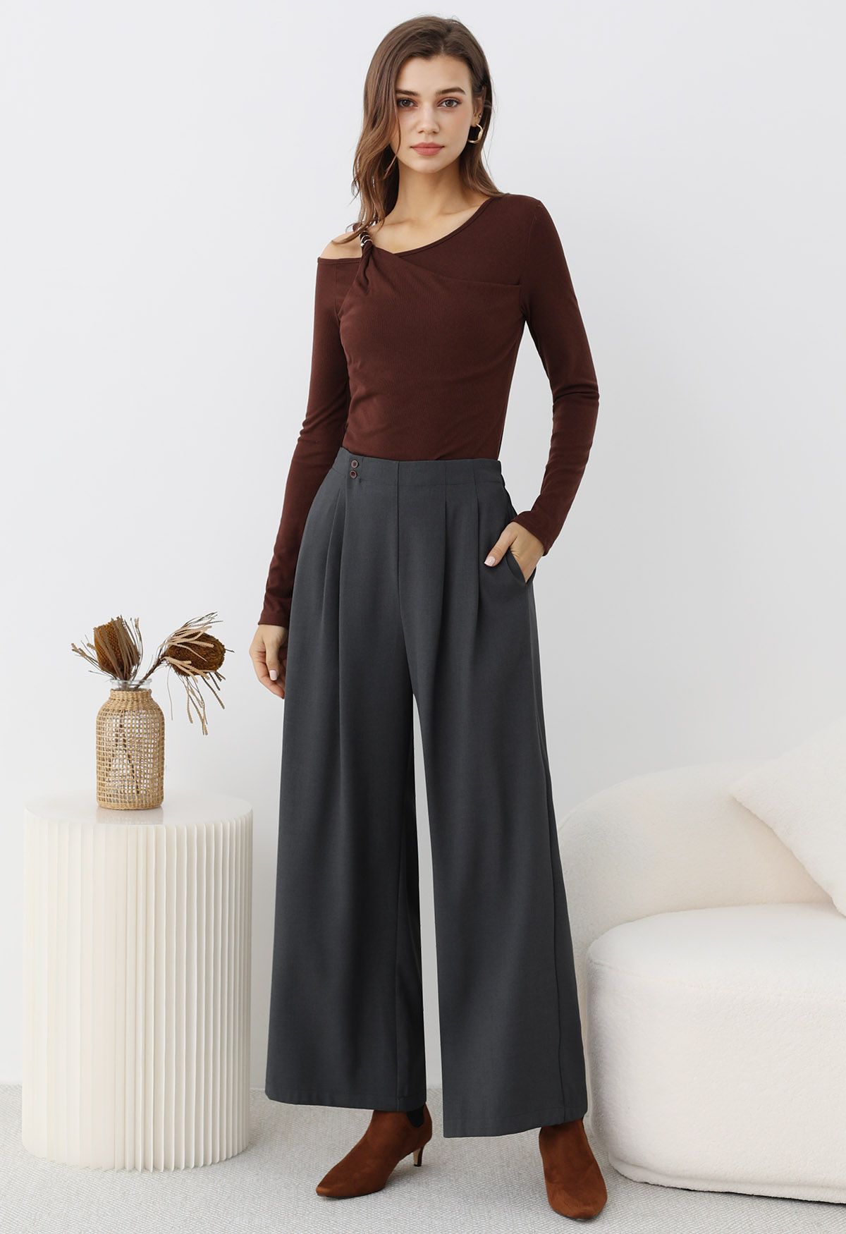 Pantalon Palazzo à plis boutonnés et élégant sans effort en gris