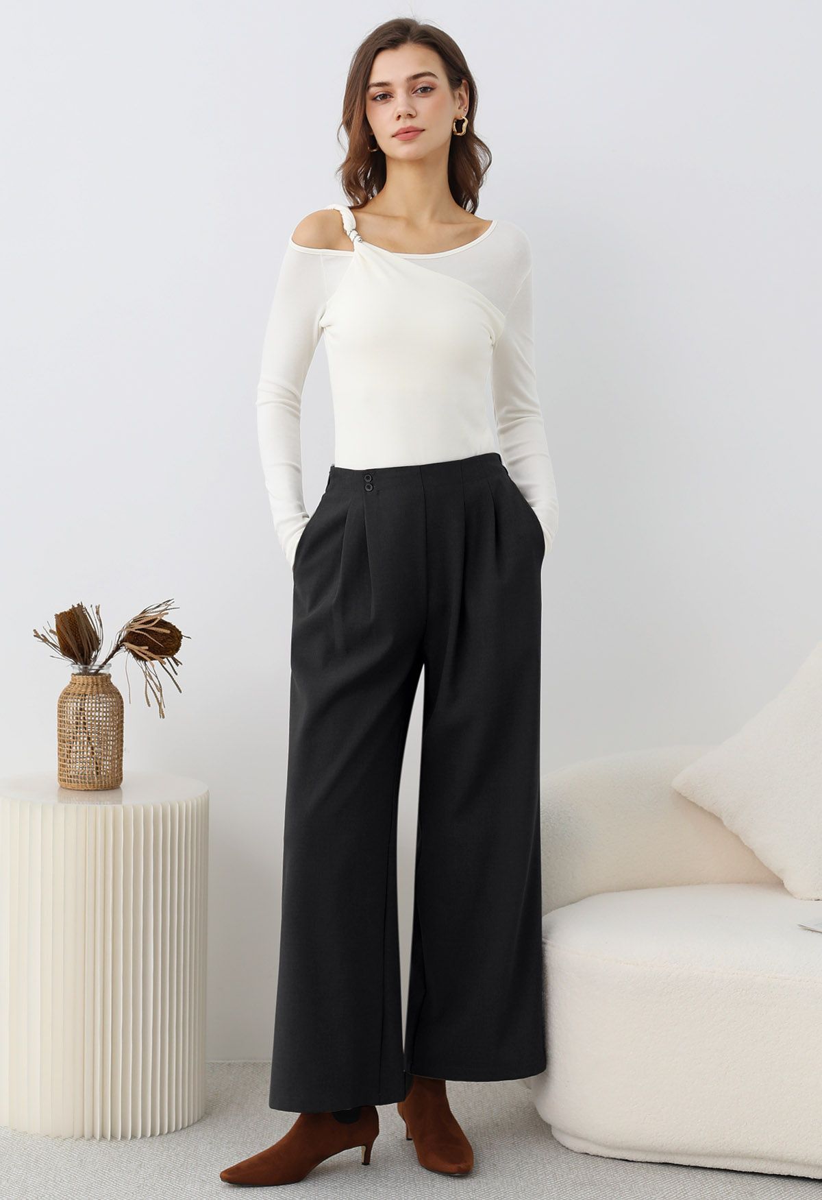 Pantalon Palazzo plissé boutonné sans effort en noir