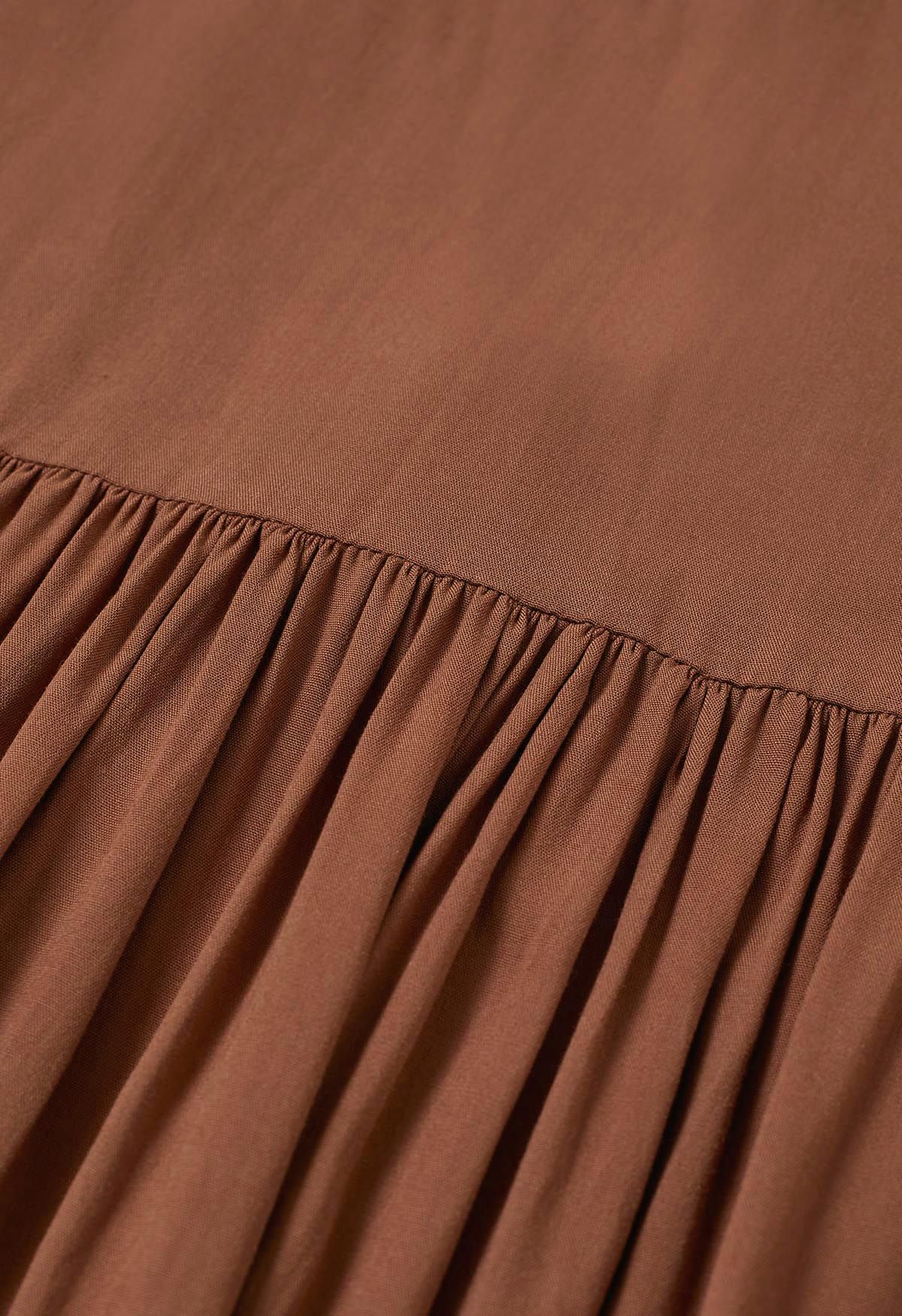 Robe longue boutonnée captivante en dentelle avec ceinture nouée en marron