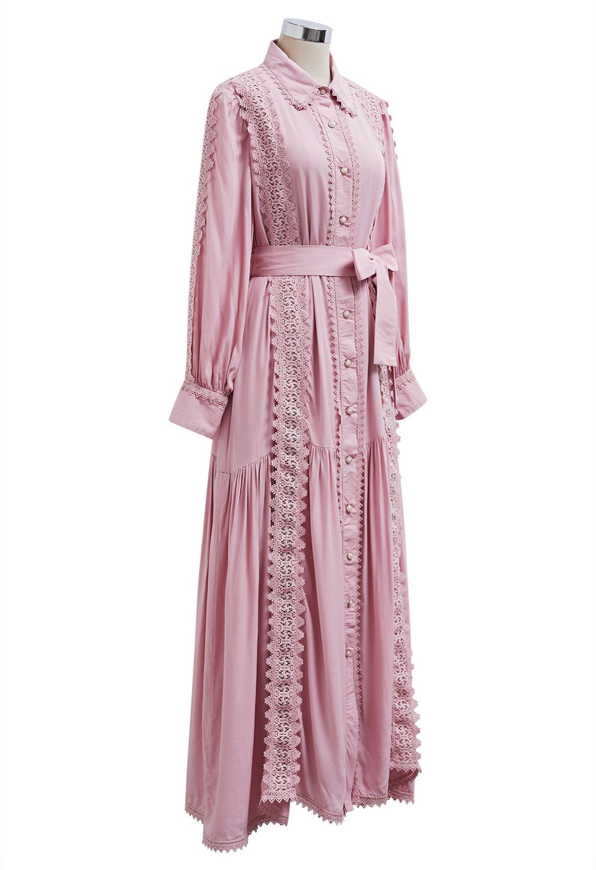 Robe longue boutonnée captivante en dentelle avec lien à la taille en rose