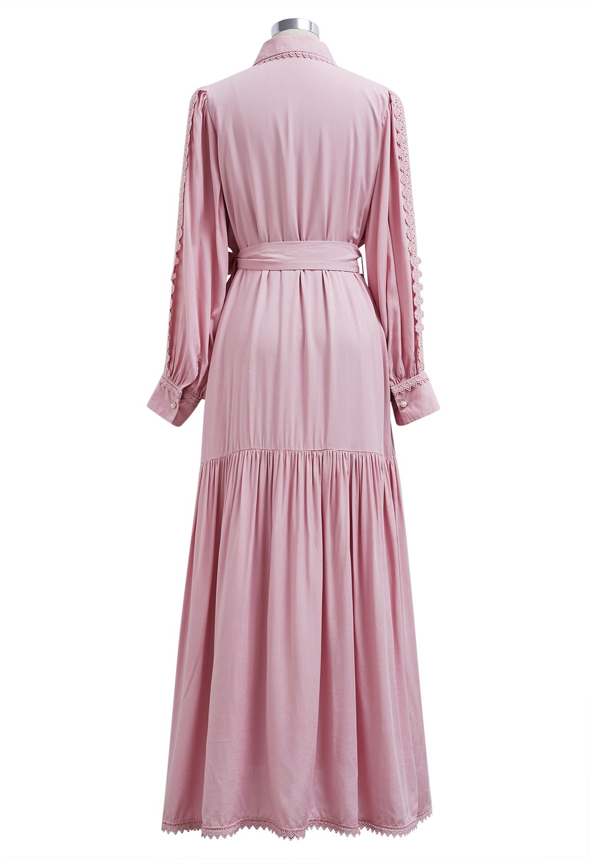 Robe longue boutonnée captivante en dentelle avec lien à la taille en rose