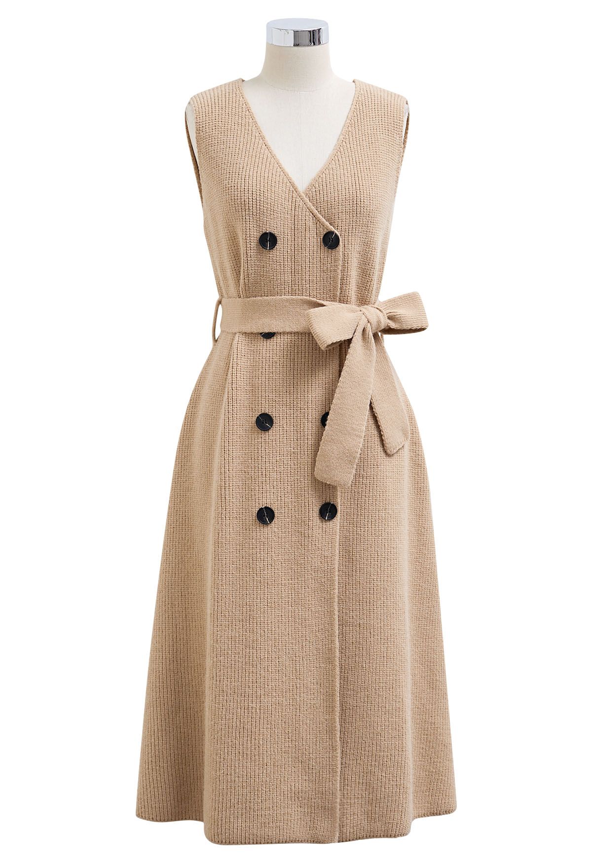 Ensemble robe en tricot sans manches à double boutonnage et cardigan en beige