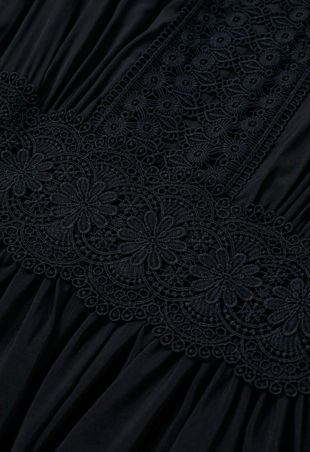 Robe longue en dentelle ajourée de style victorien en noir