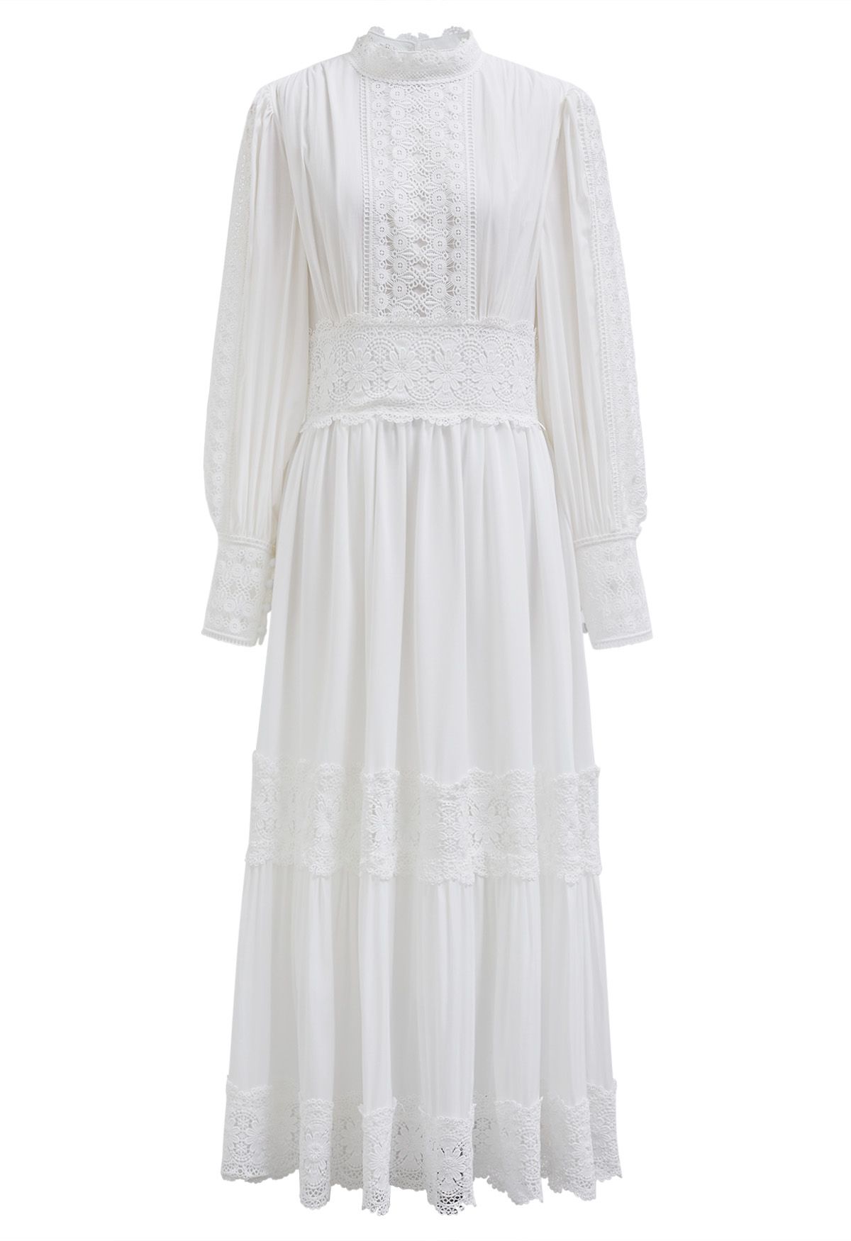 Robe longue en dentelle ajourée de style victorien en blanc